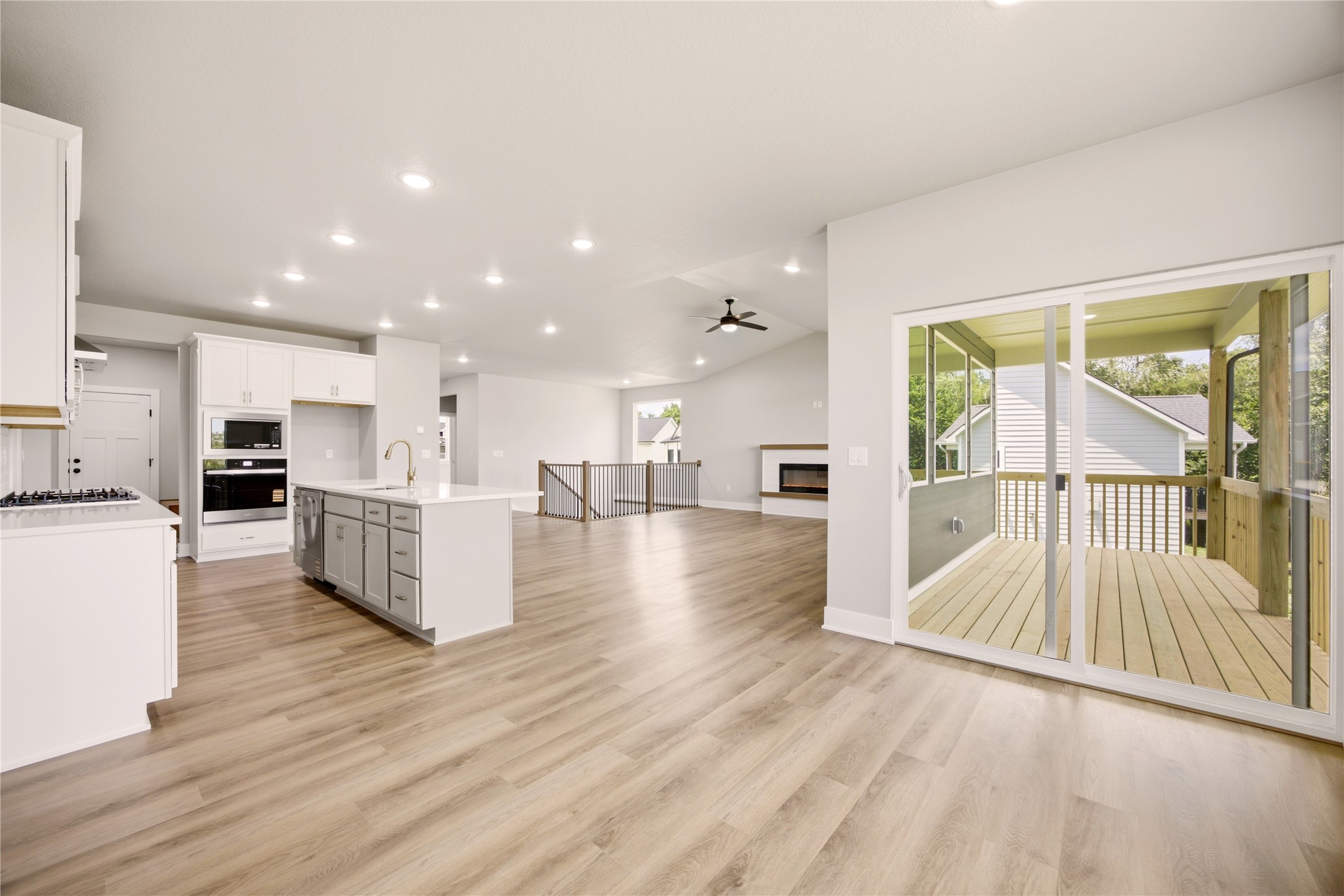 1715 Roebling Road Property Photo 11
