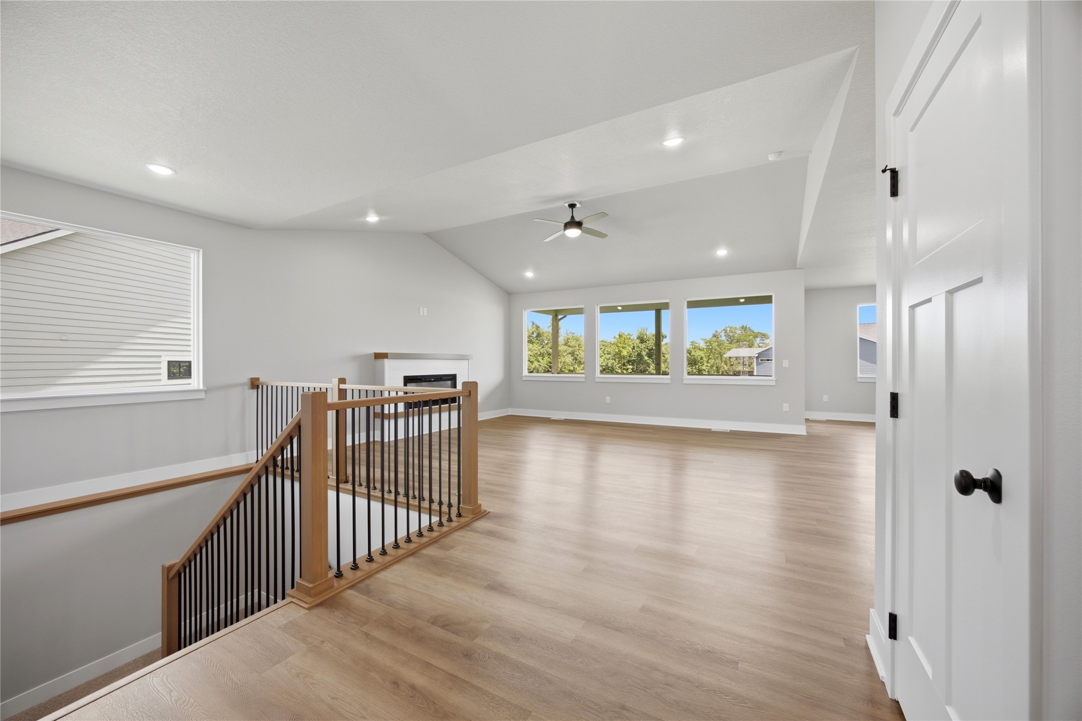 1715 Roebling Road Property Photo 14