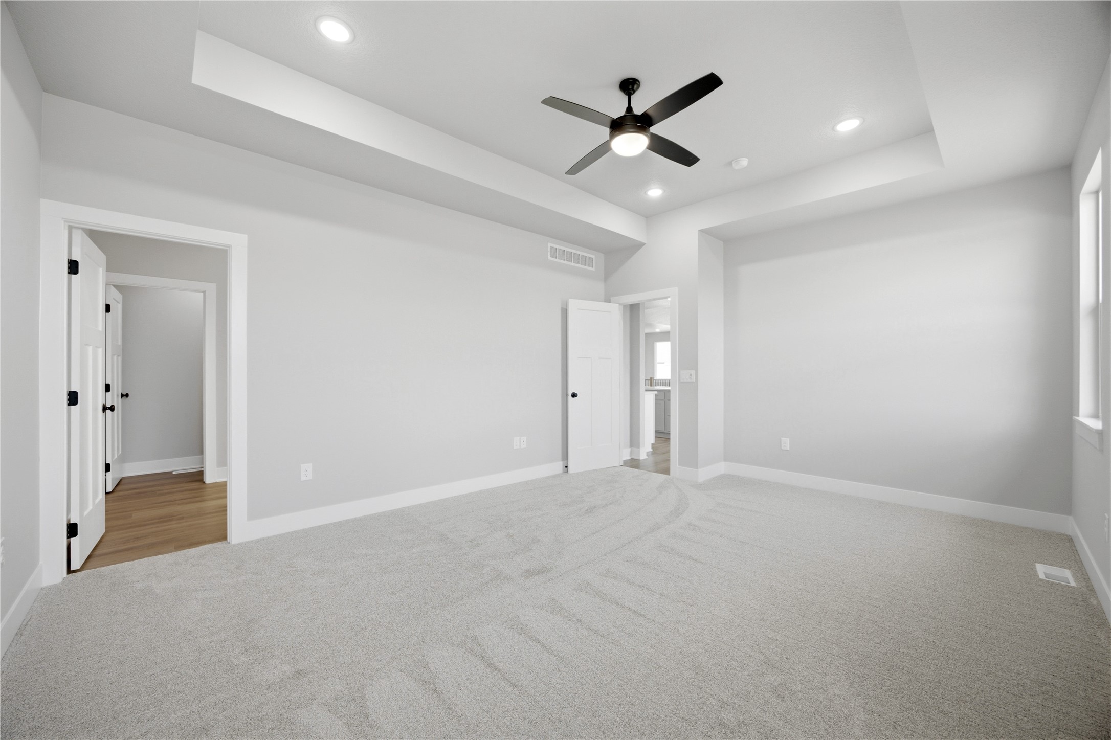 1715 Roebling Road Property Photo 15