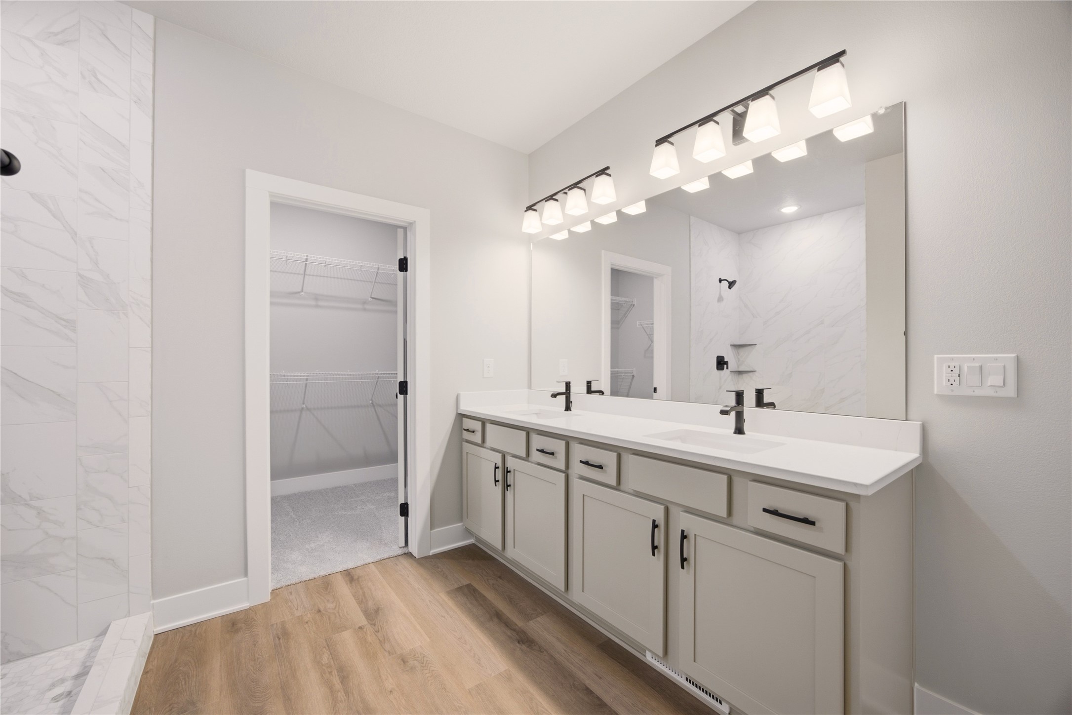 1715 Roebling Road Property Photo 17