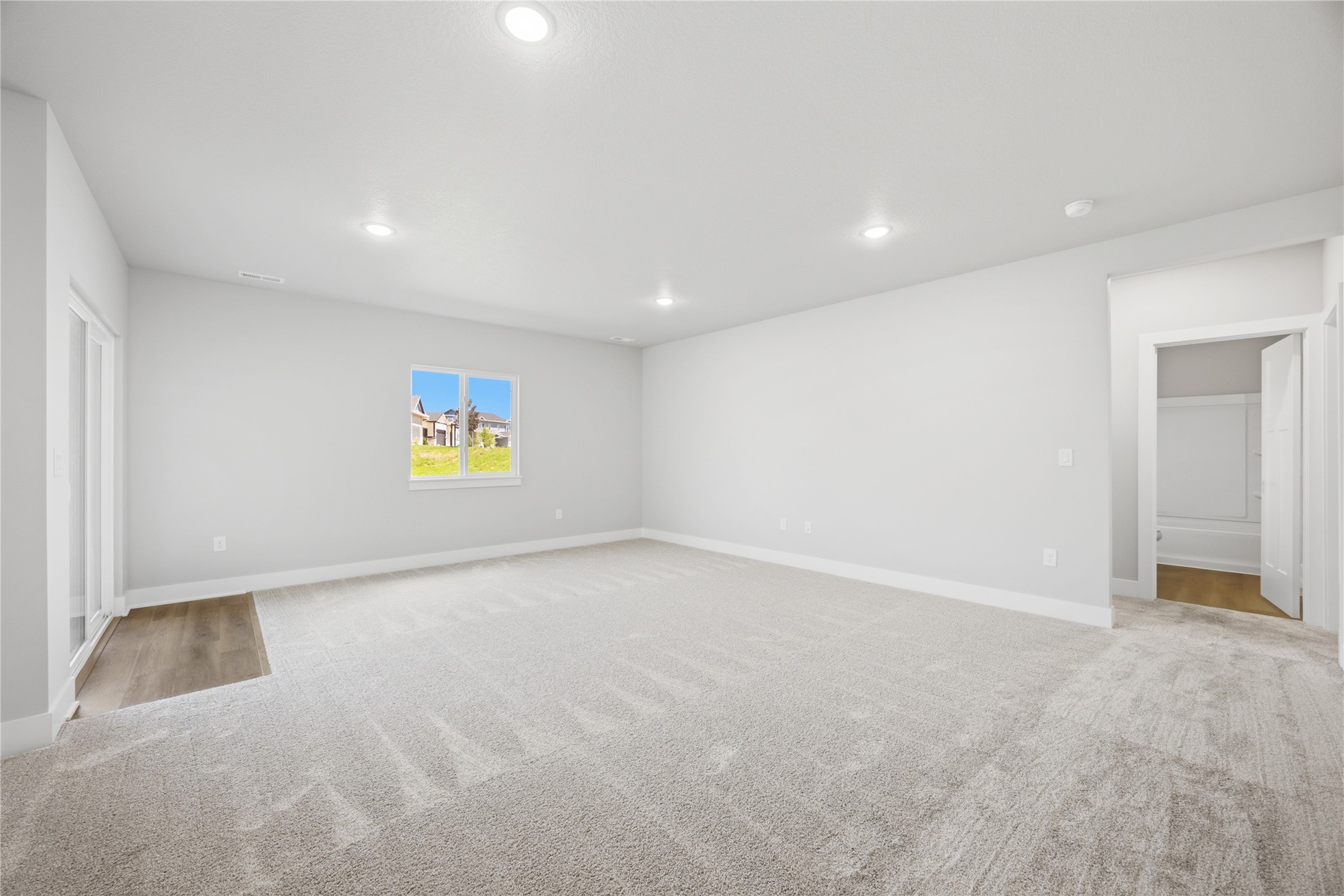 1715 Roebling Road Property Photo 29