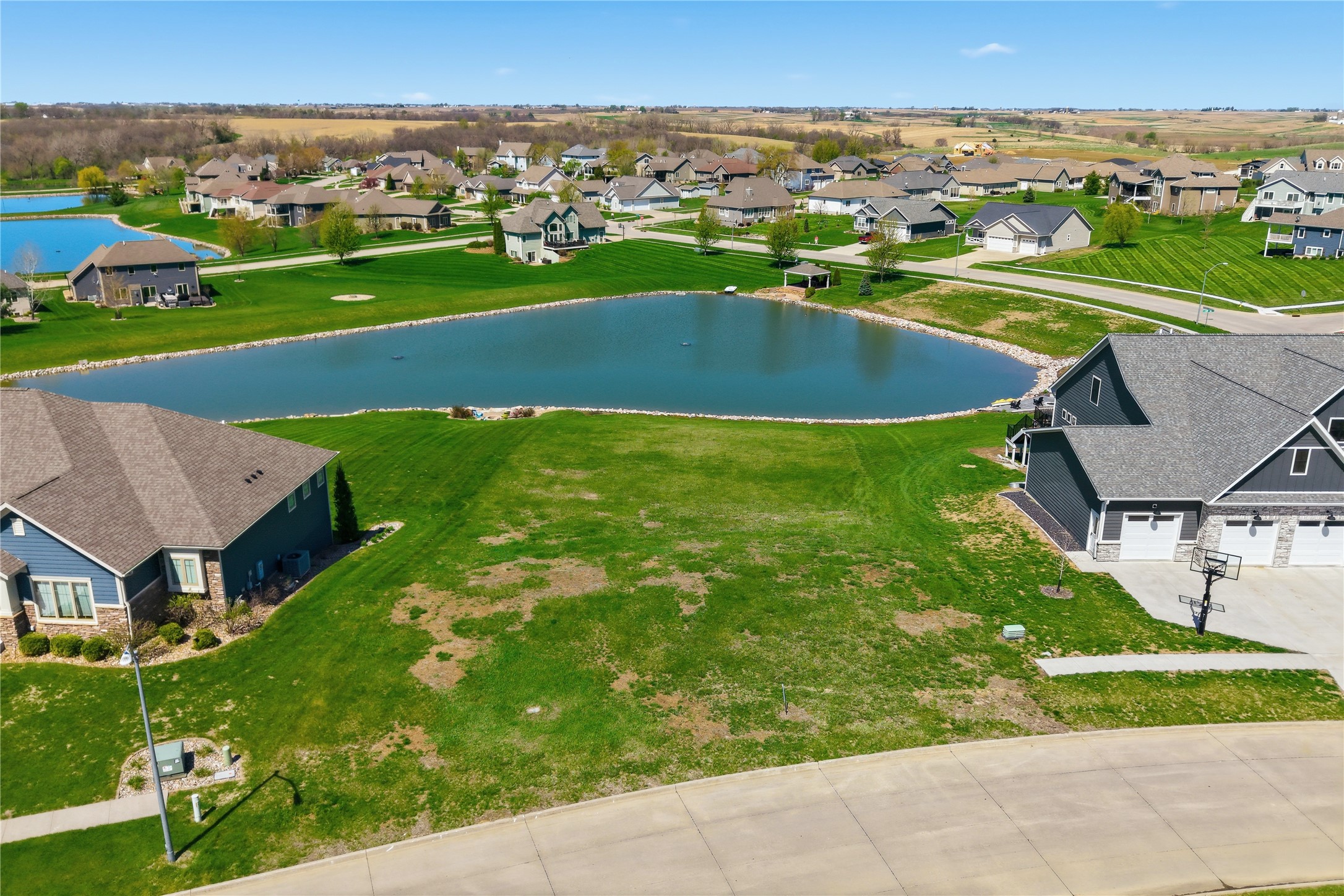 1725 Evening Court Property Photo 3