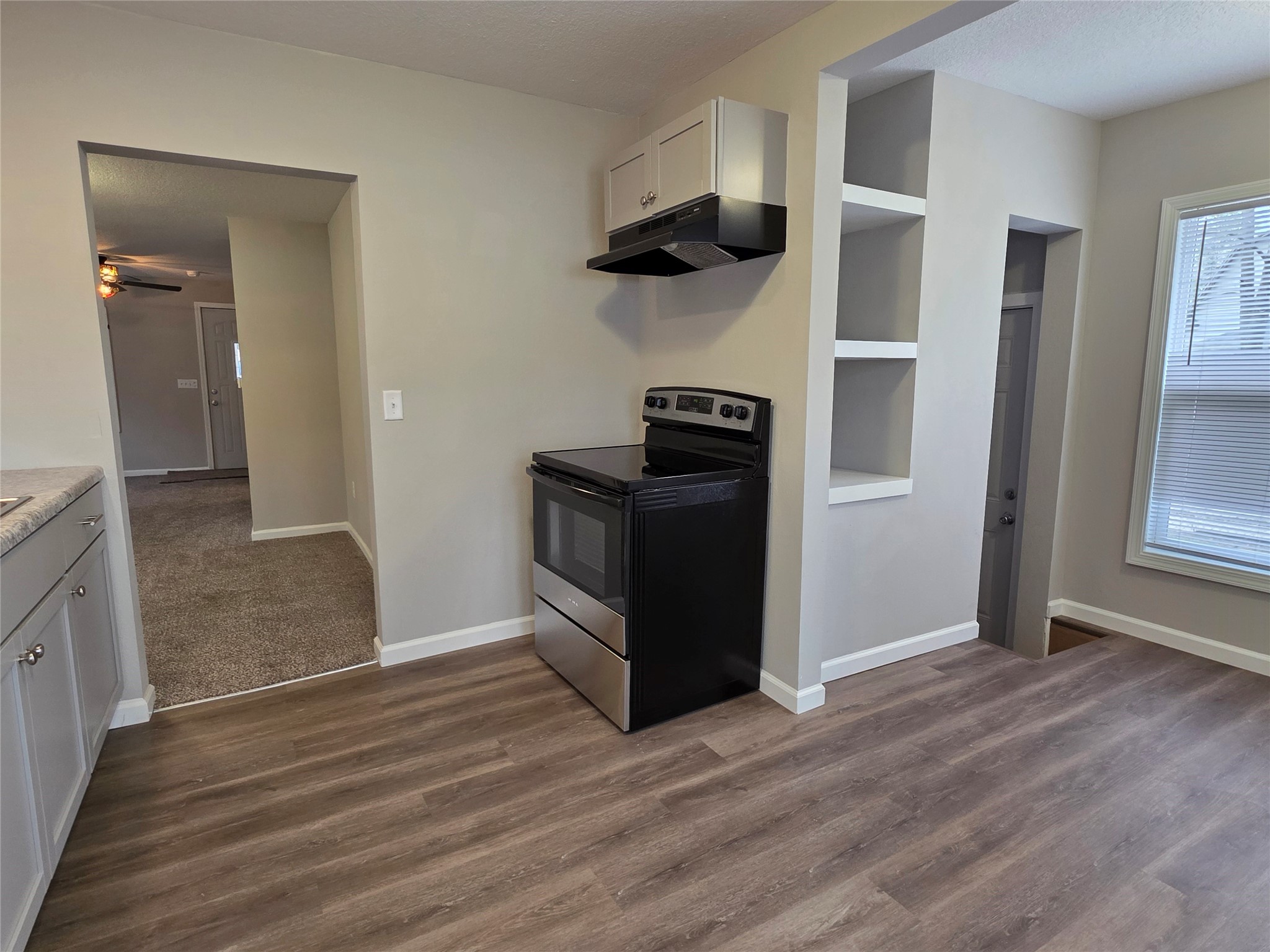 1215 Douglas Avenue Property Photo 3