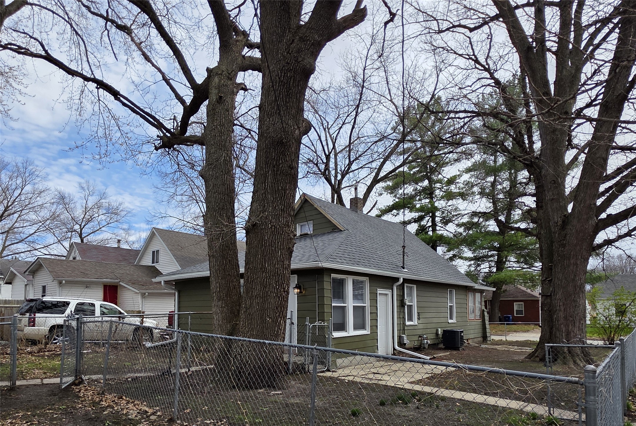 1215 Douglas Avenue Property Photo 14