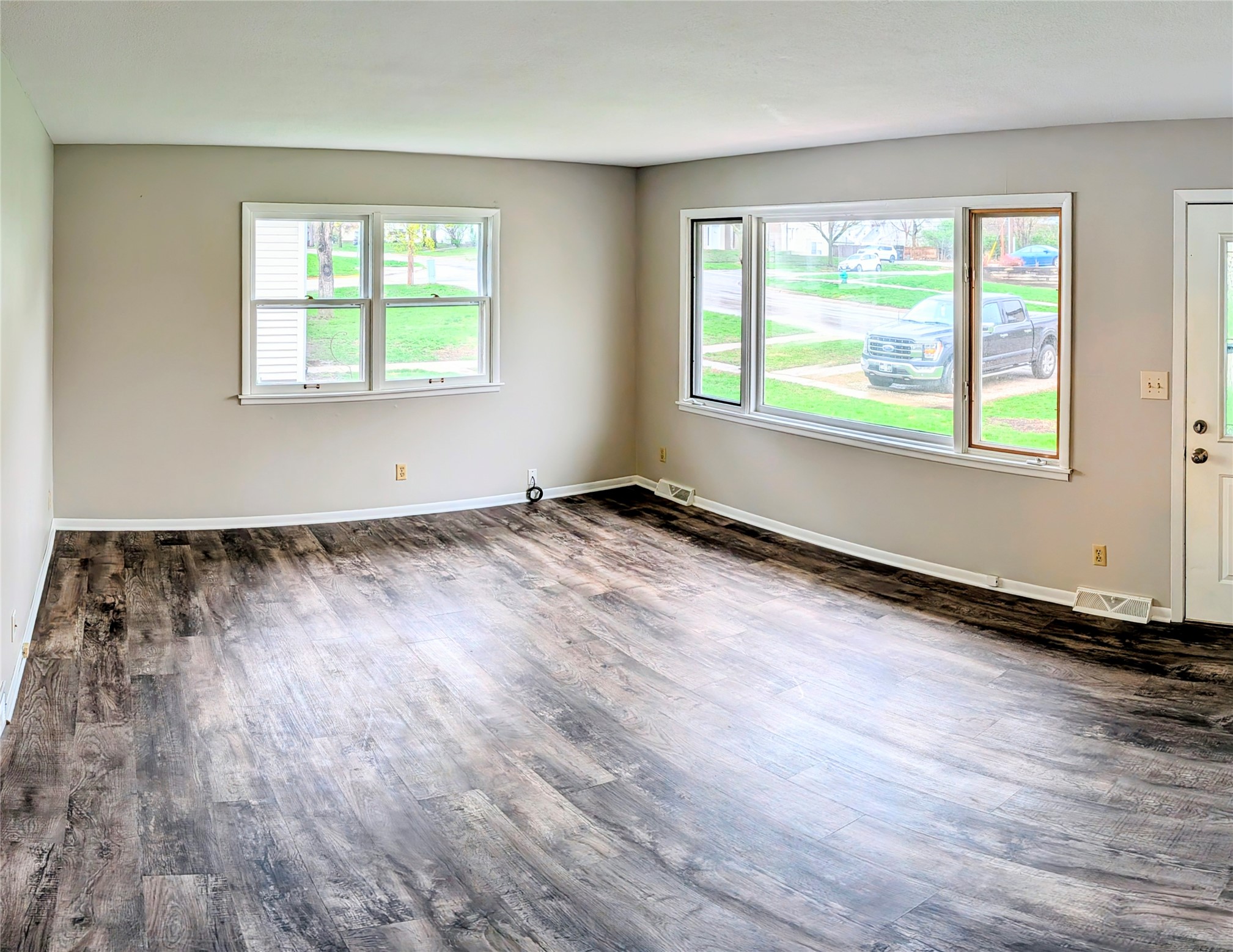 415 S Walnut Avenue Property Photo 8