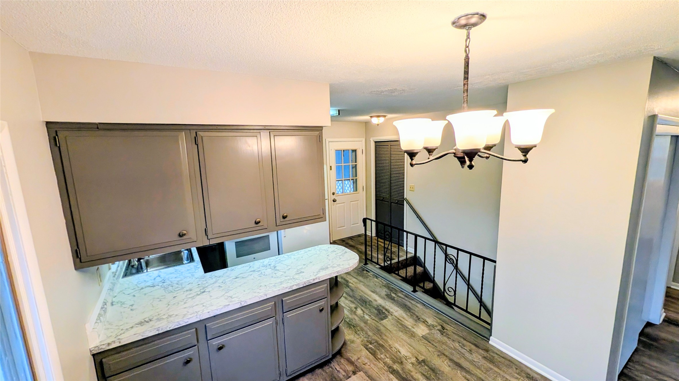 415 S Walnut Avenue Property Photo 9