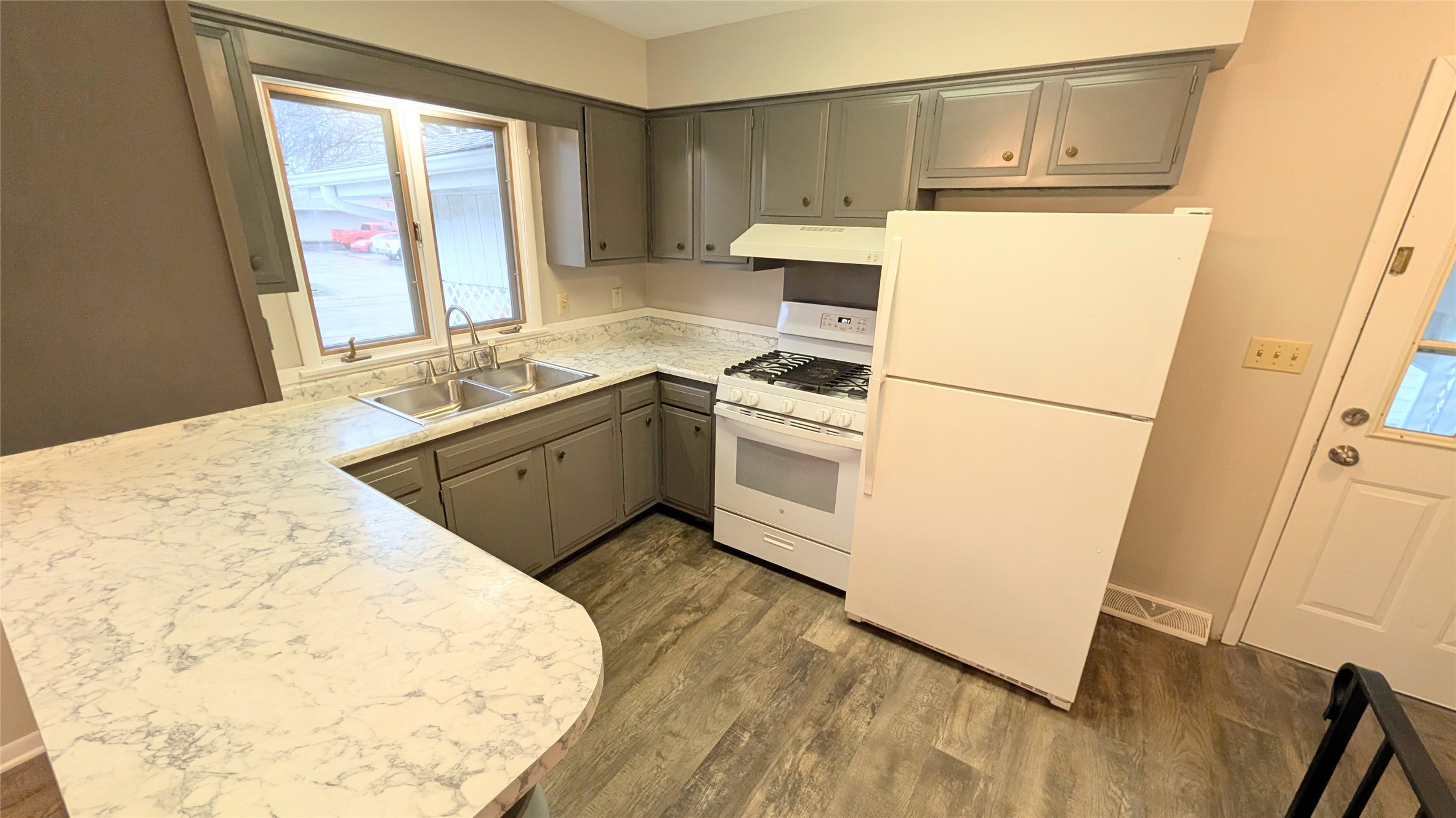 415 S Walnut Avenue Property Photo 12