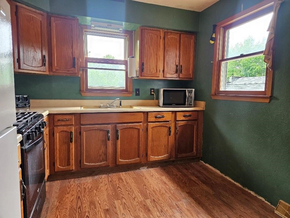303 S Central Avenue Property Photo 5