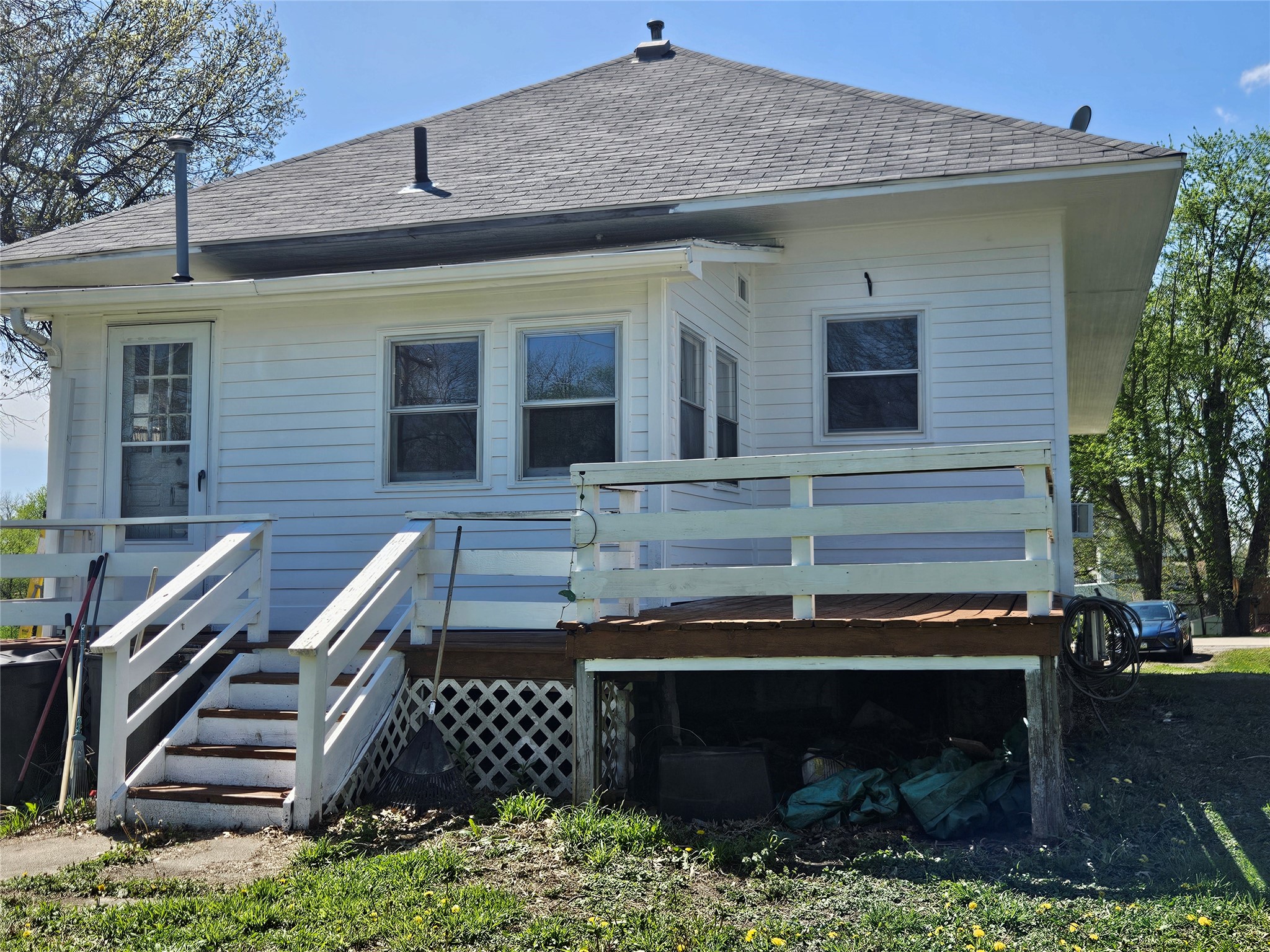 303 S Central Avenue Property Photo 20