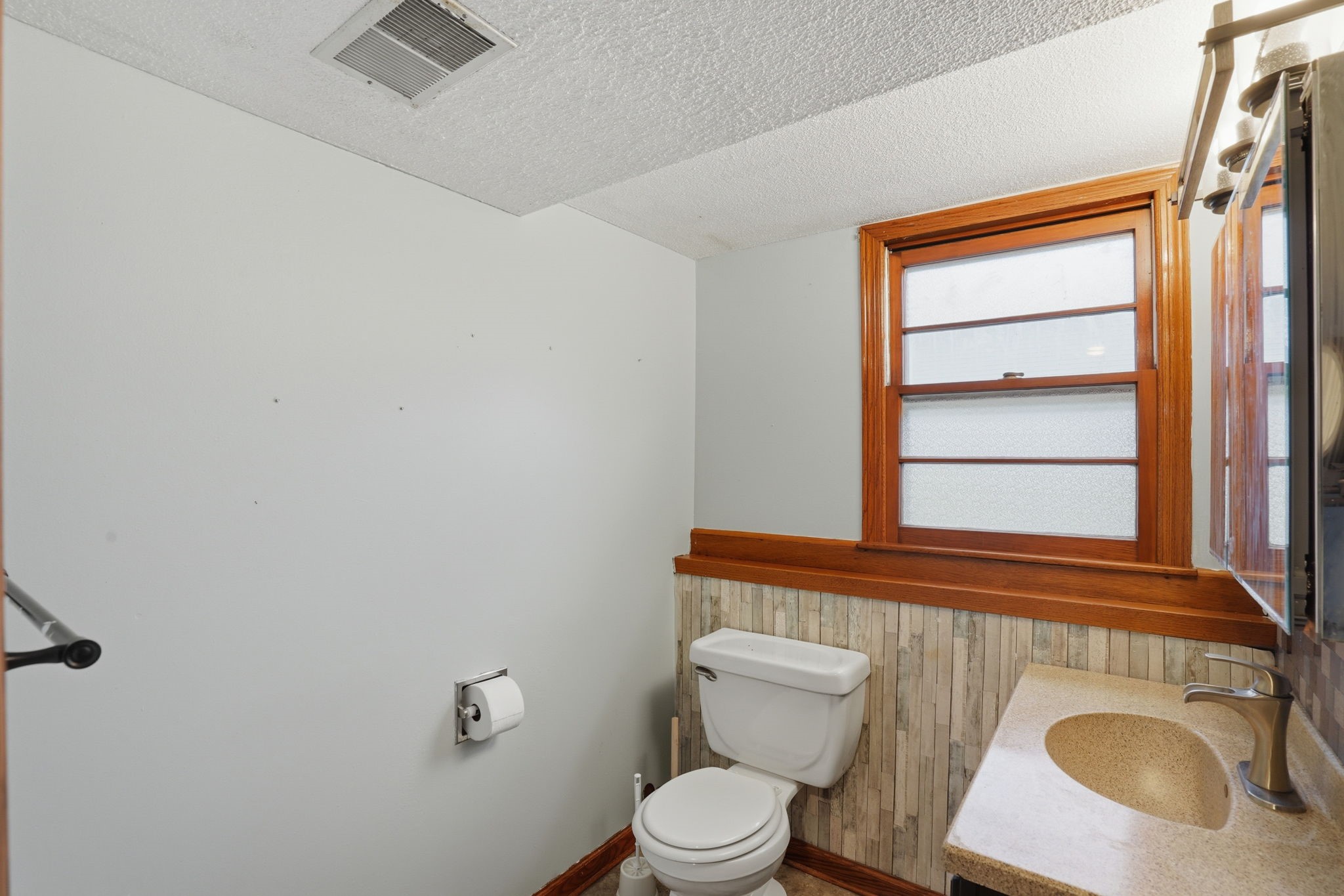 145 Beech Boulevard Property Photo 15