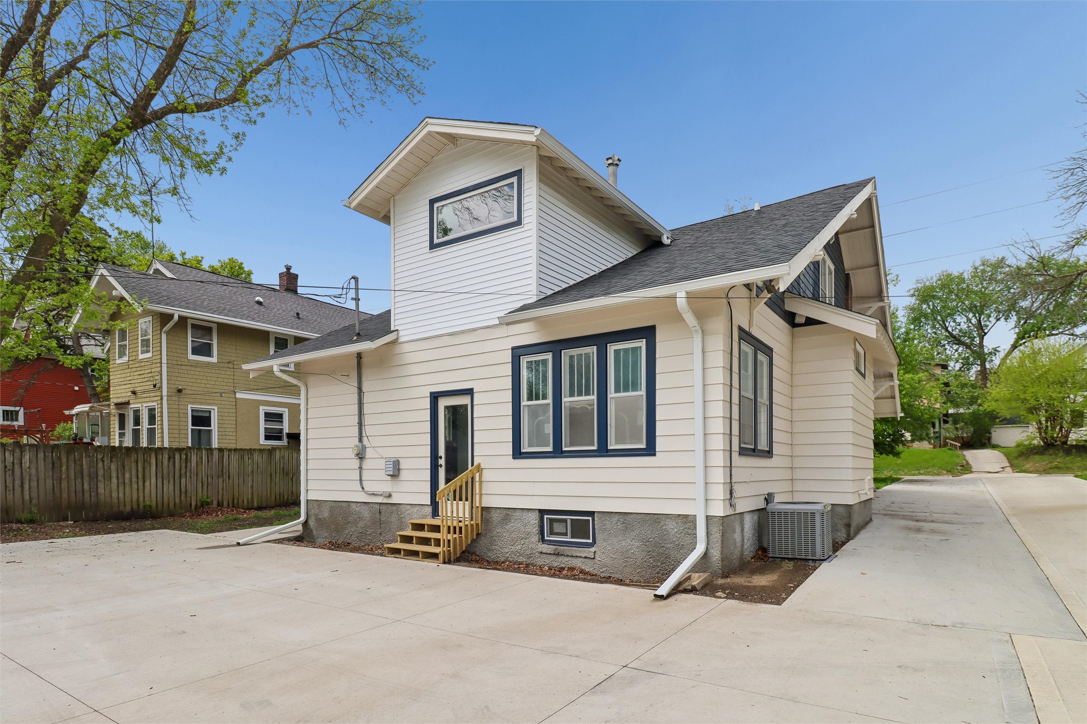 683 35th Street Property Photo 21