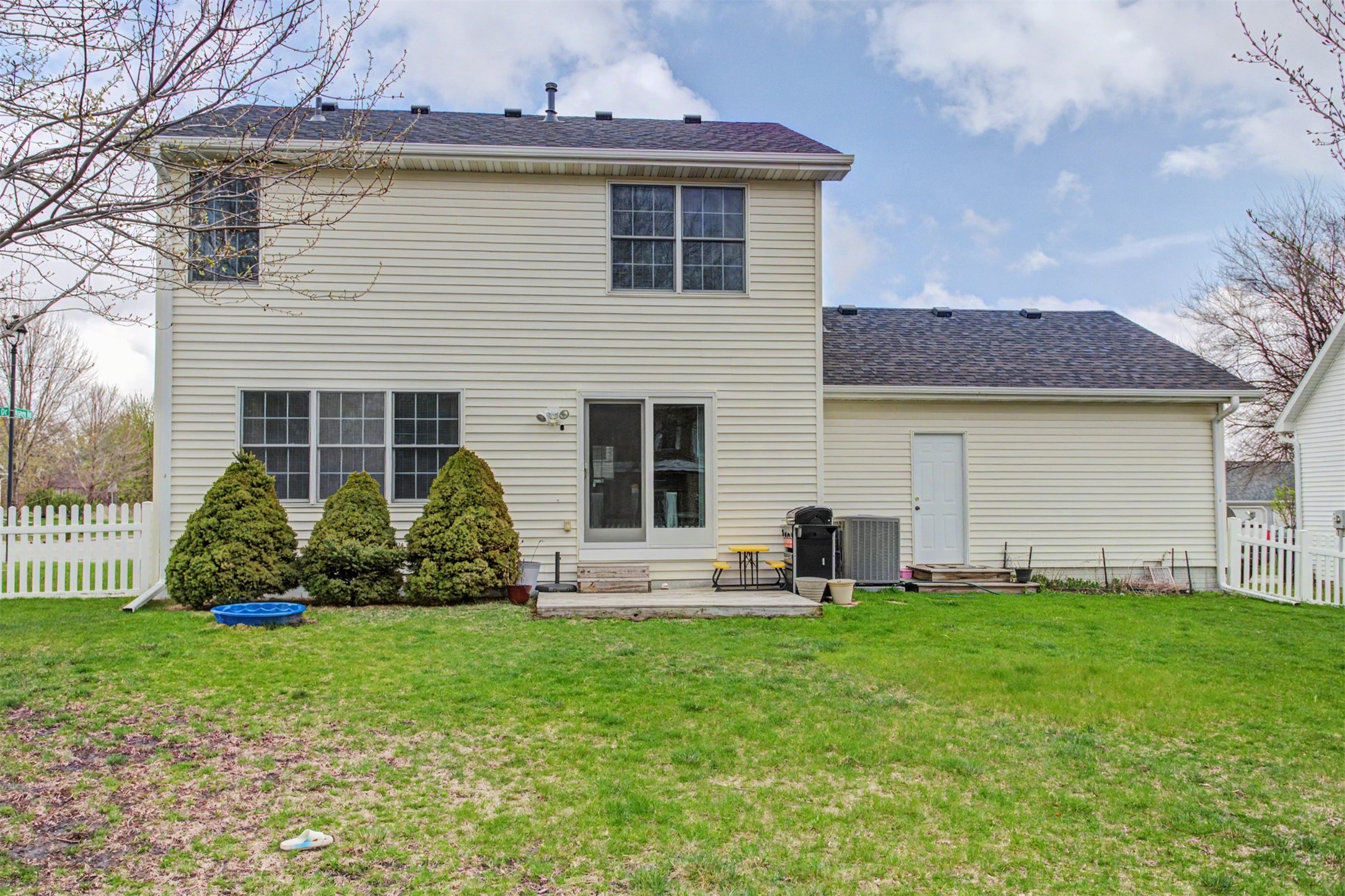 2755 Somerset Drive Property Photo 4