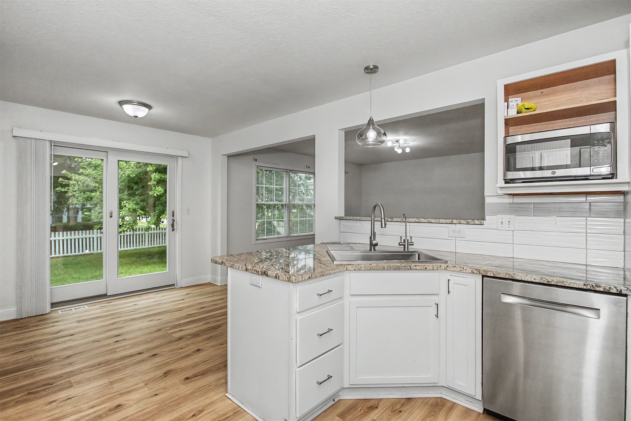 2755 Somerset Drive Property Photo 10