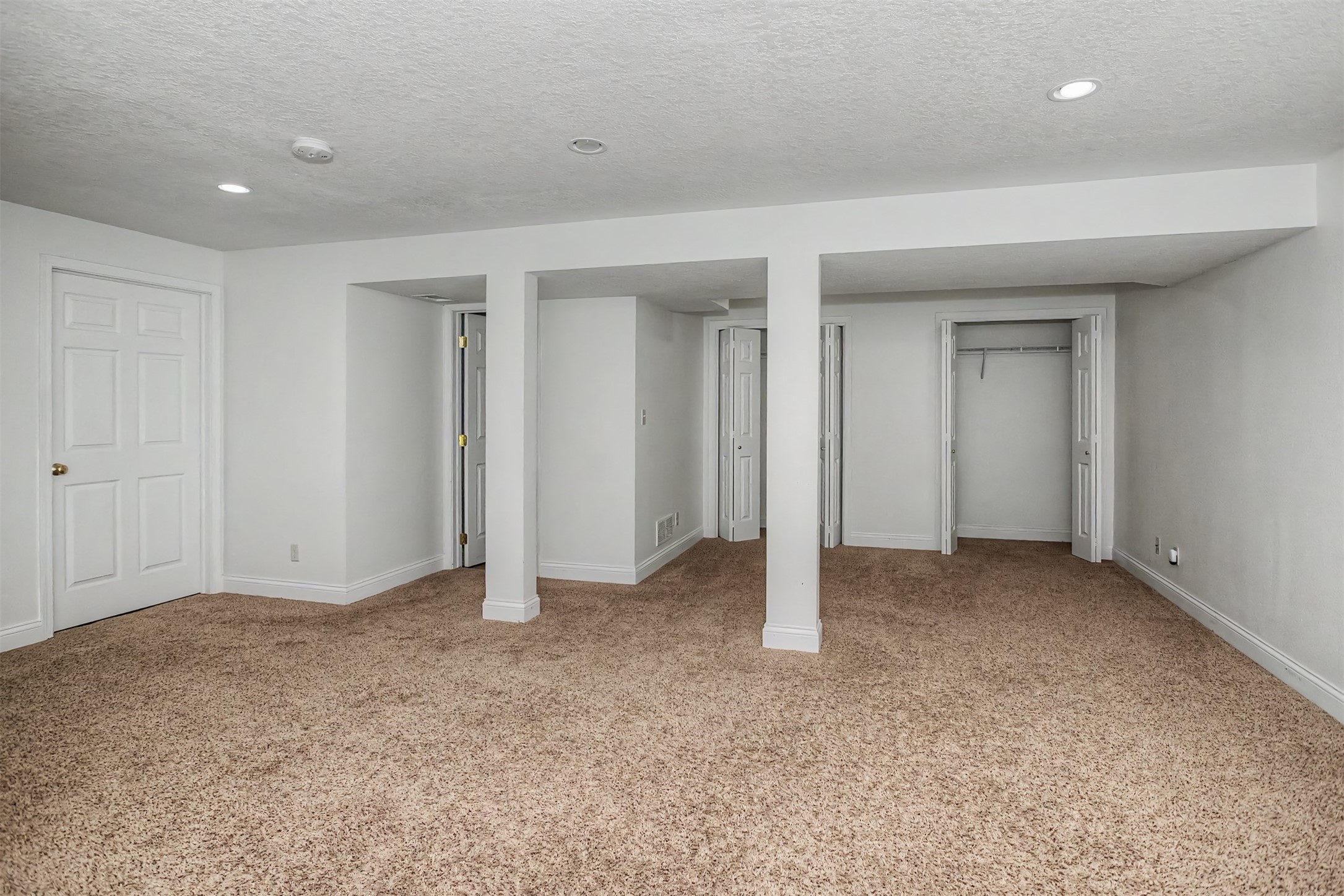 2755 Somerset Drive Property Photo 28