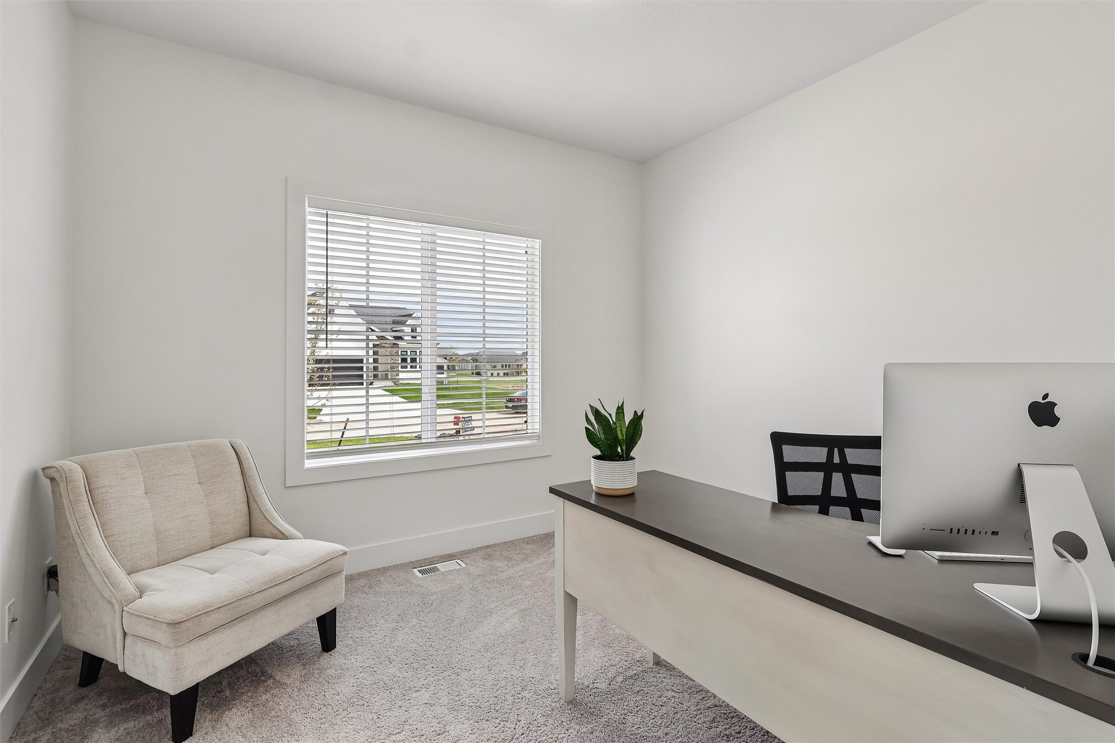4650 180th Street Property Photo 22