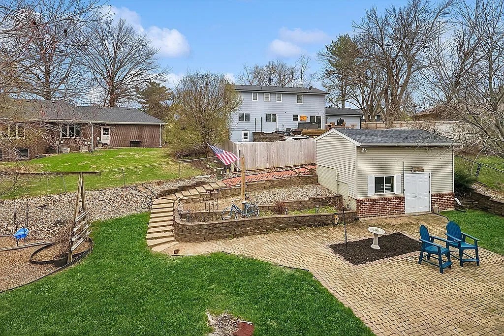 9654 Elmcrest Drive Property Photo 17