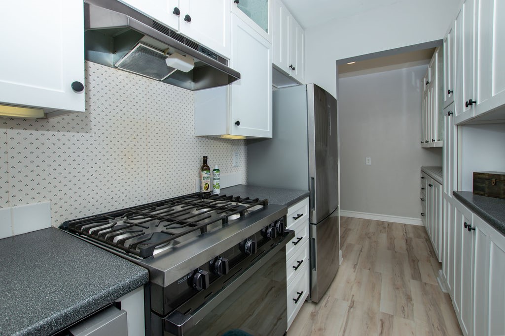 4345 Grand Avenue 3 Property Photo 12