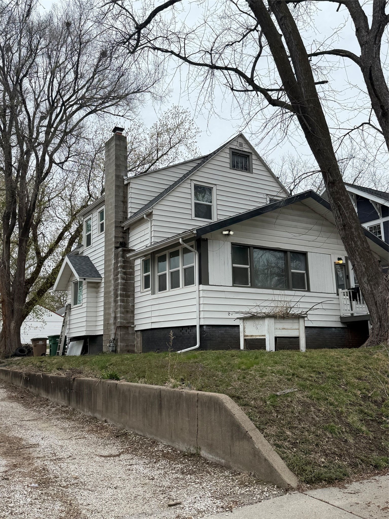 624 5th Street Property Photo 1