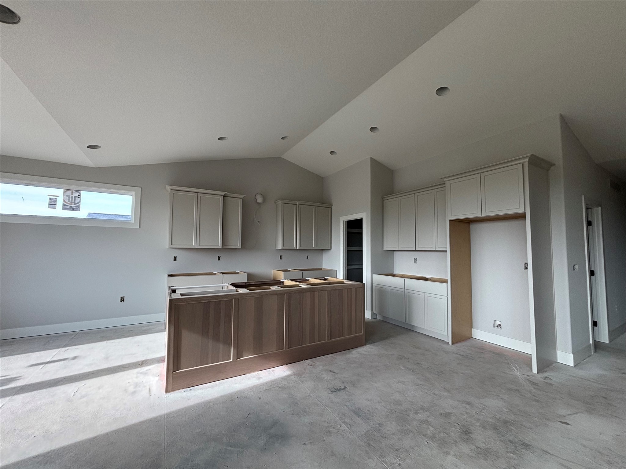 4715 178th Street Property Photo 2