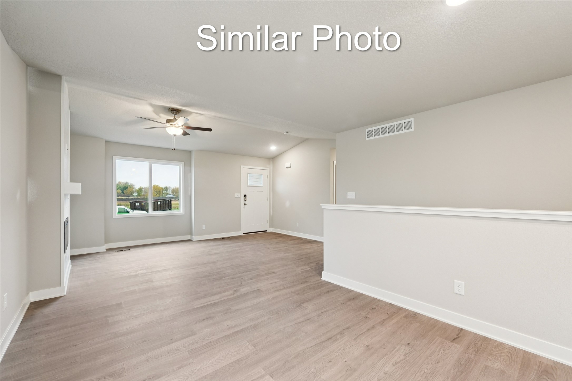 2107 White Oak Lane Property Photo 3