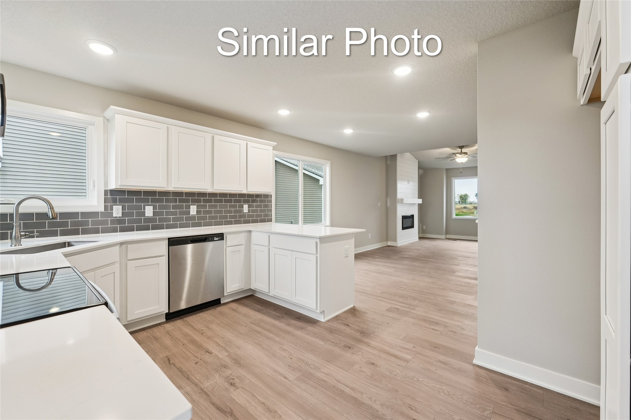 2107 White Oak Lane Property Photo 4