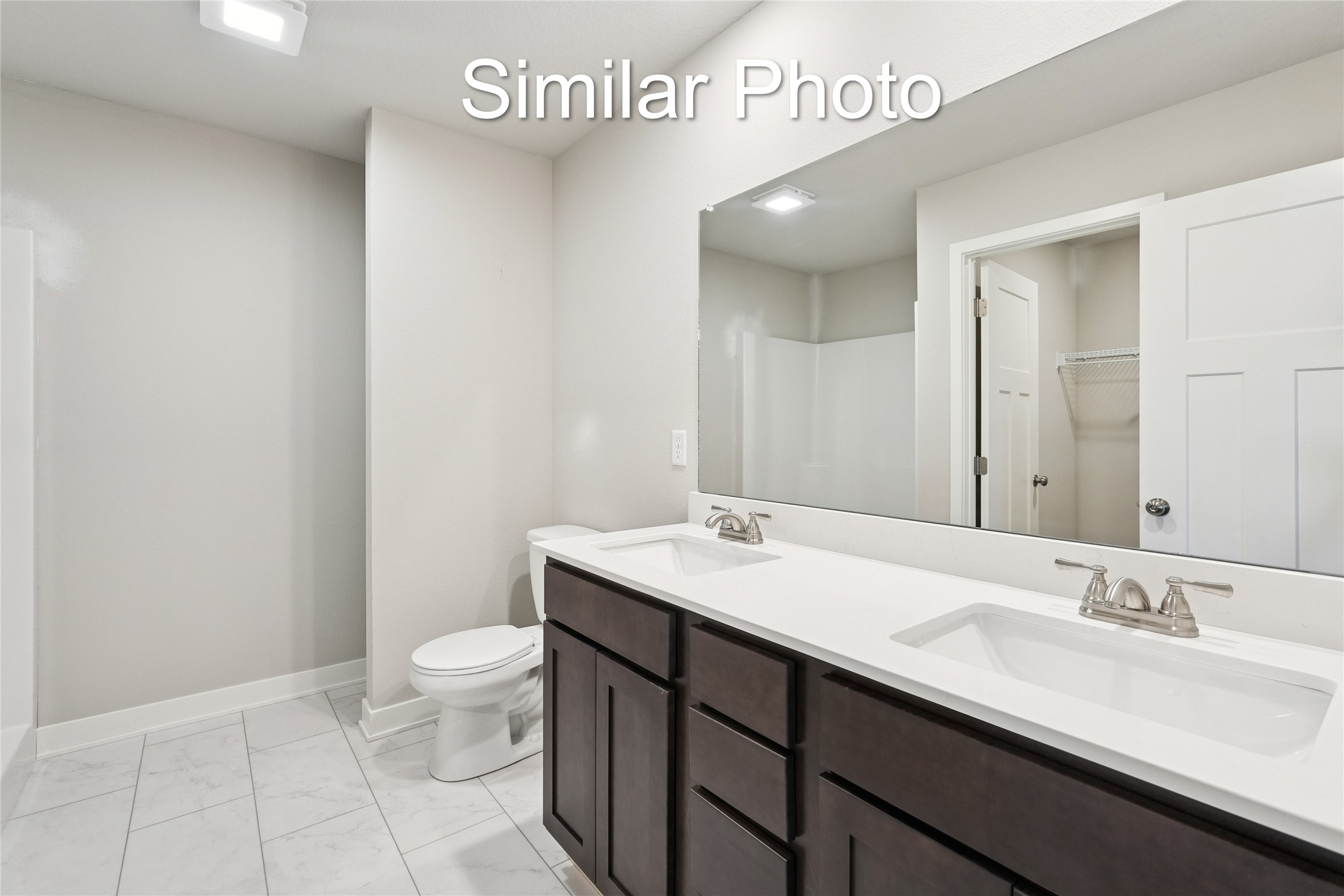 2107 White Oak Lane Property Photo 9