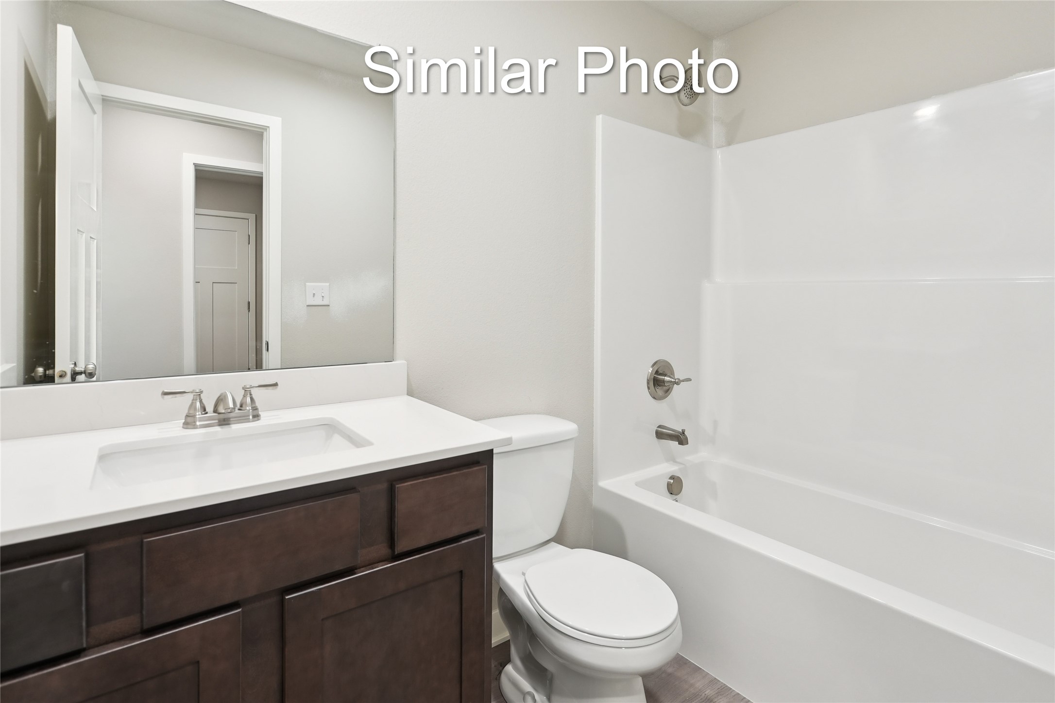 2107 White Oak Lane Property Photo 12
