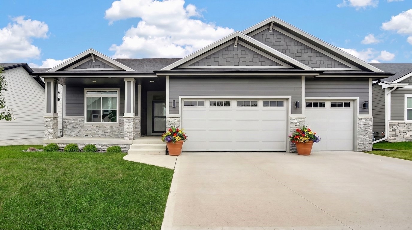 9815 Watermeadow Circle Property Photo 1