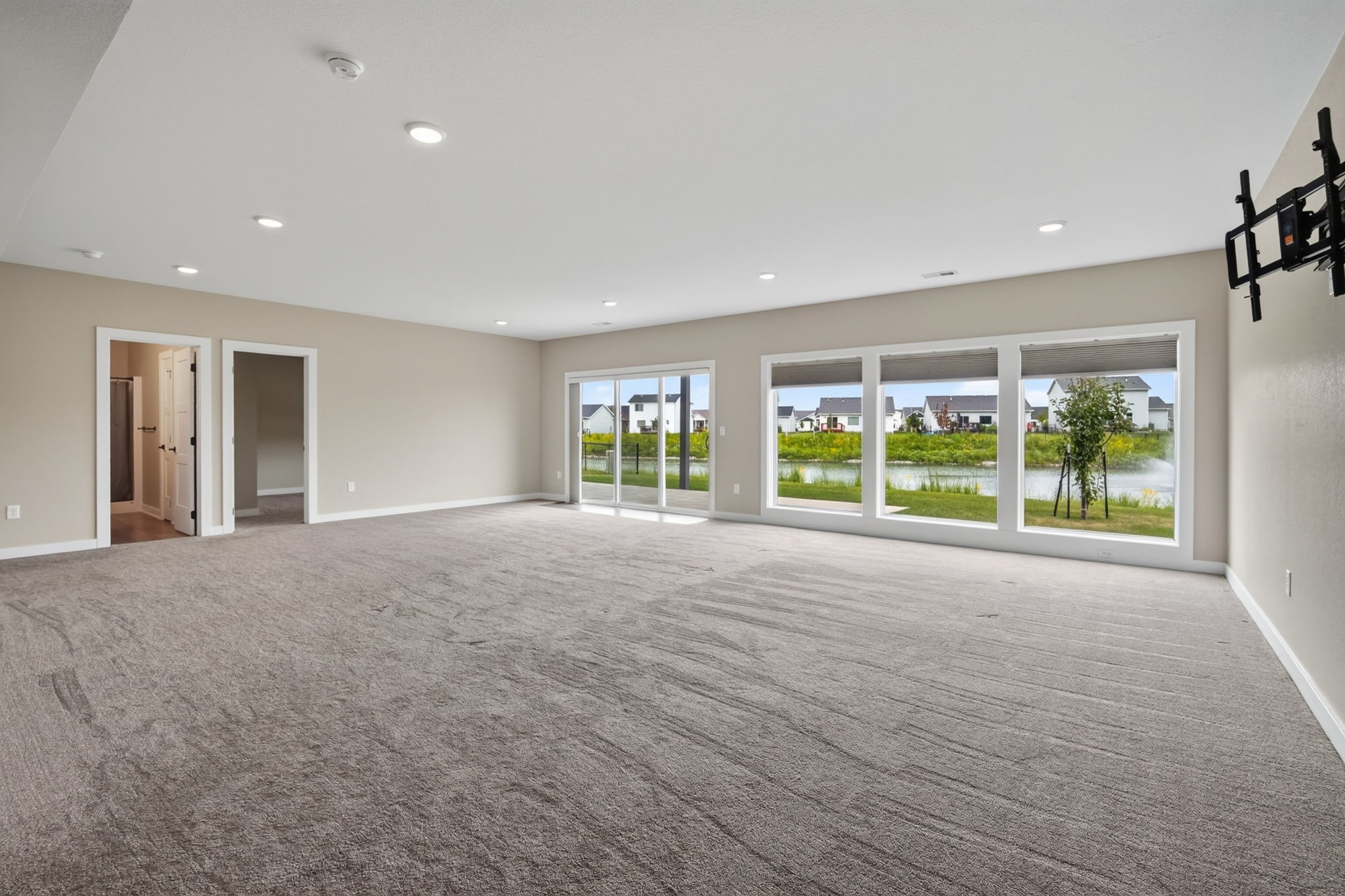 9815 Watermeadow Circle Property Photo 22