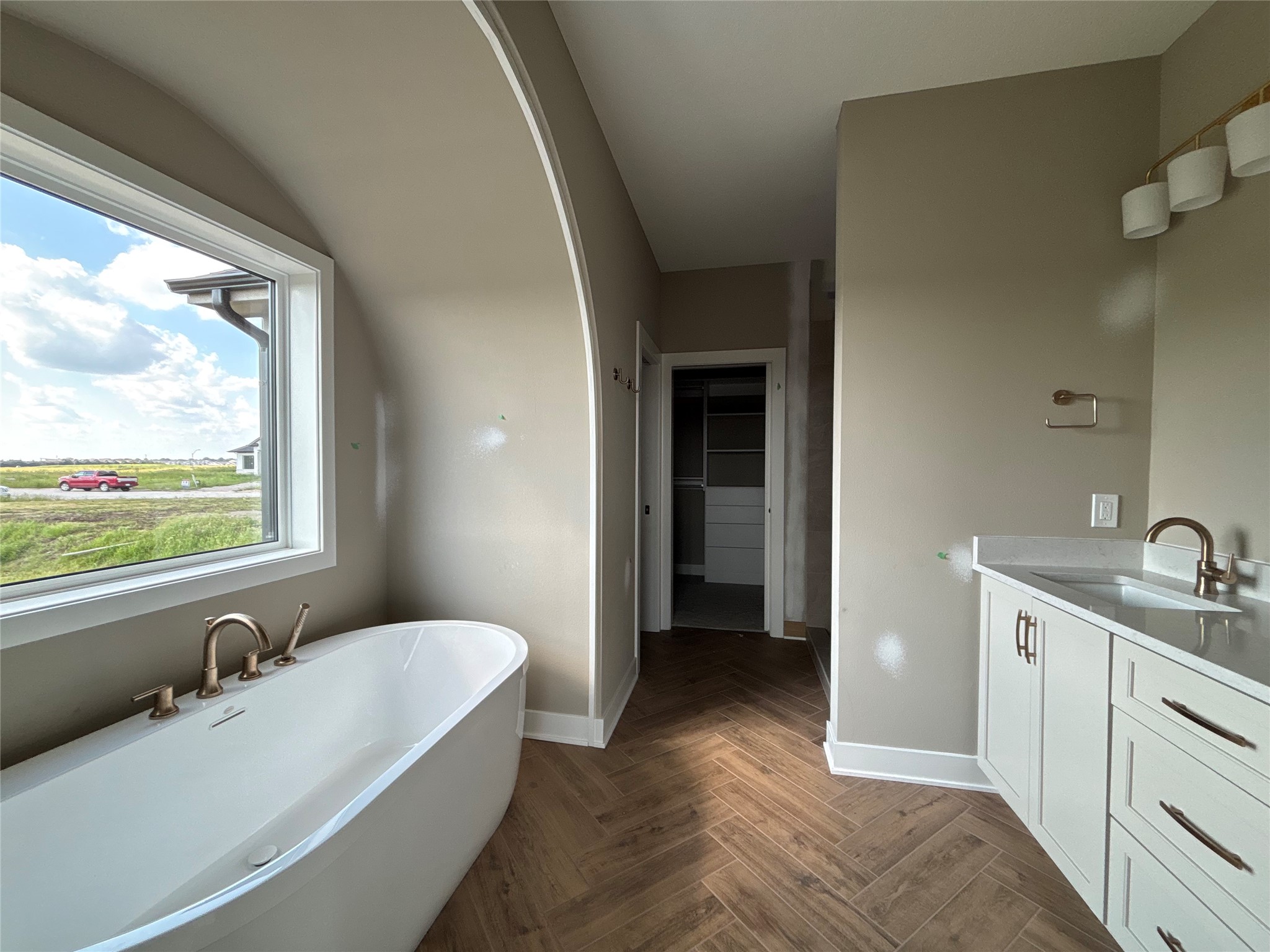8294 Edgewood Court Property Photo 8