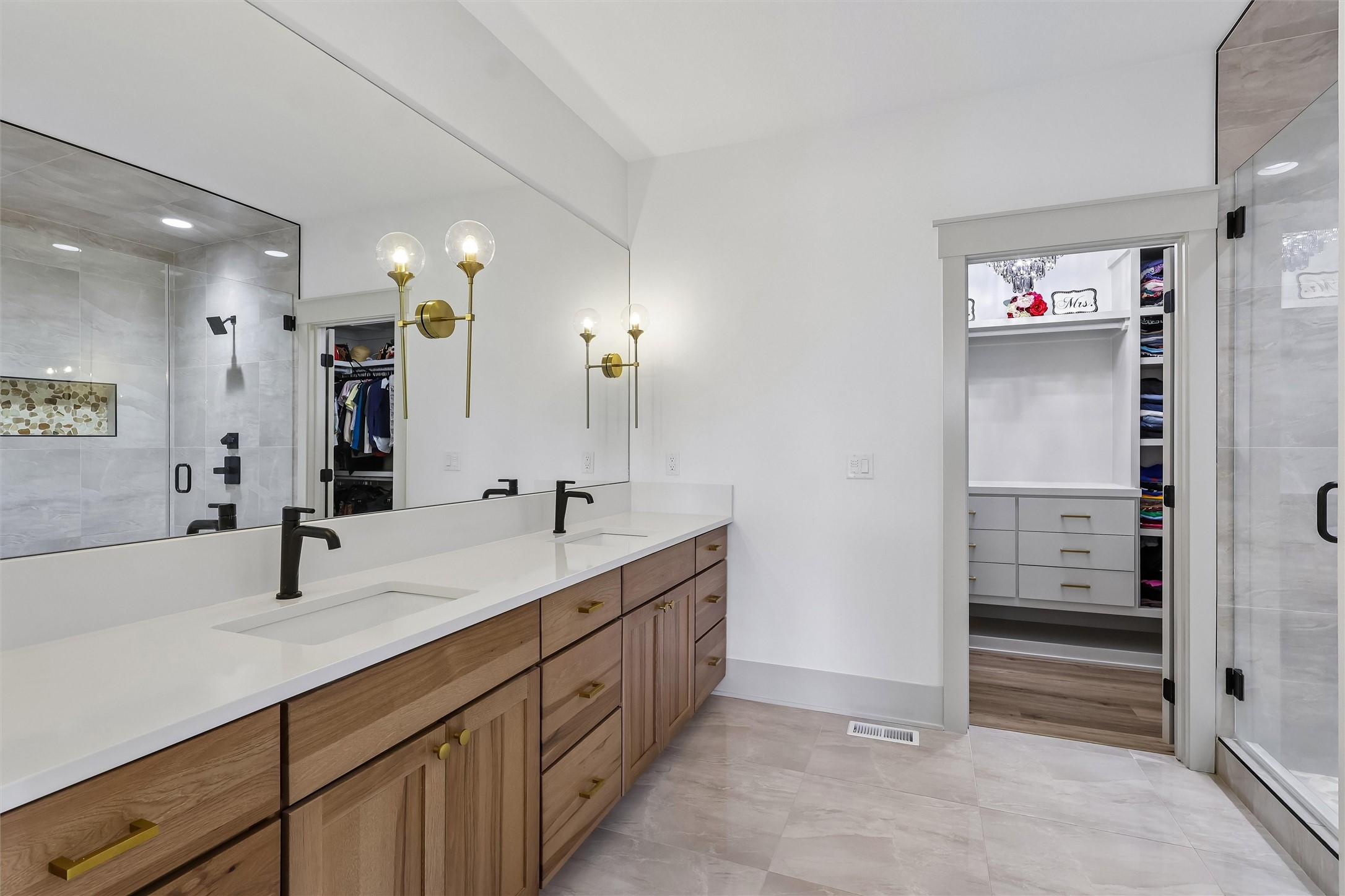 990 Harrington Way Property Photo 17