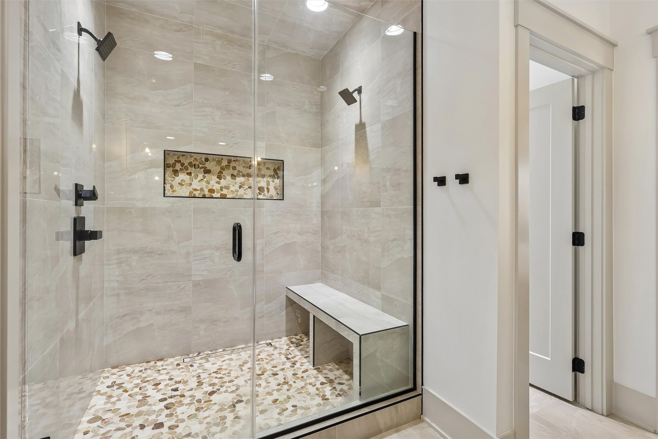 990 Harrington Way Property Photo 18