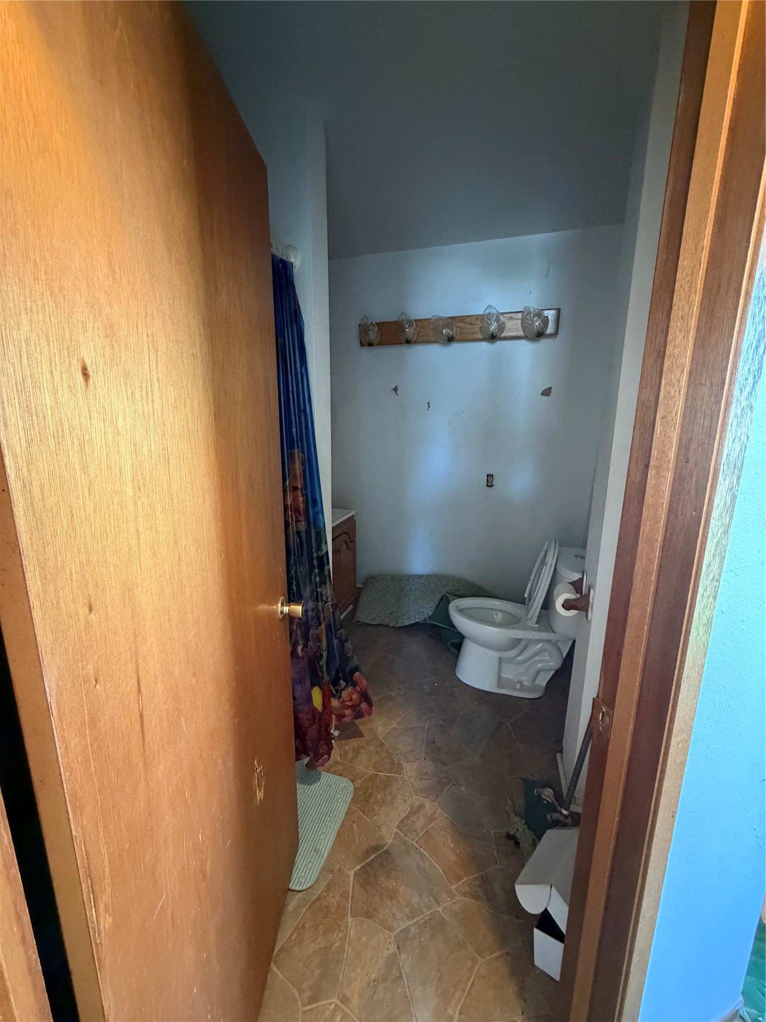1527 Dayton Street Property Photo 10