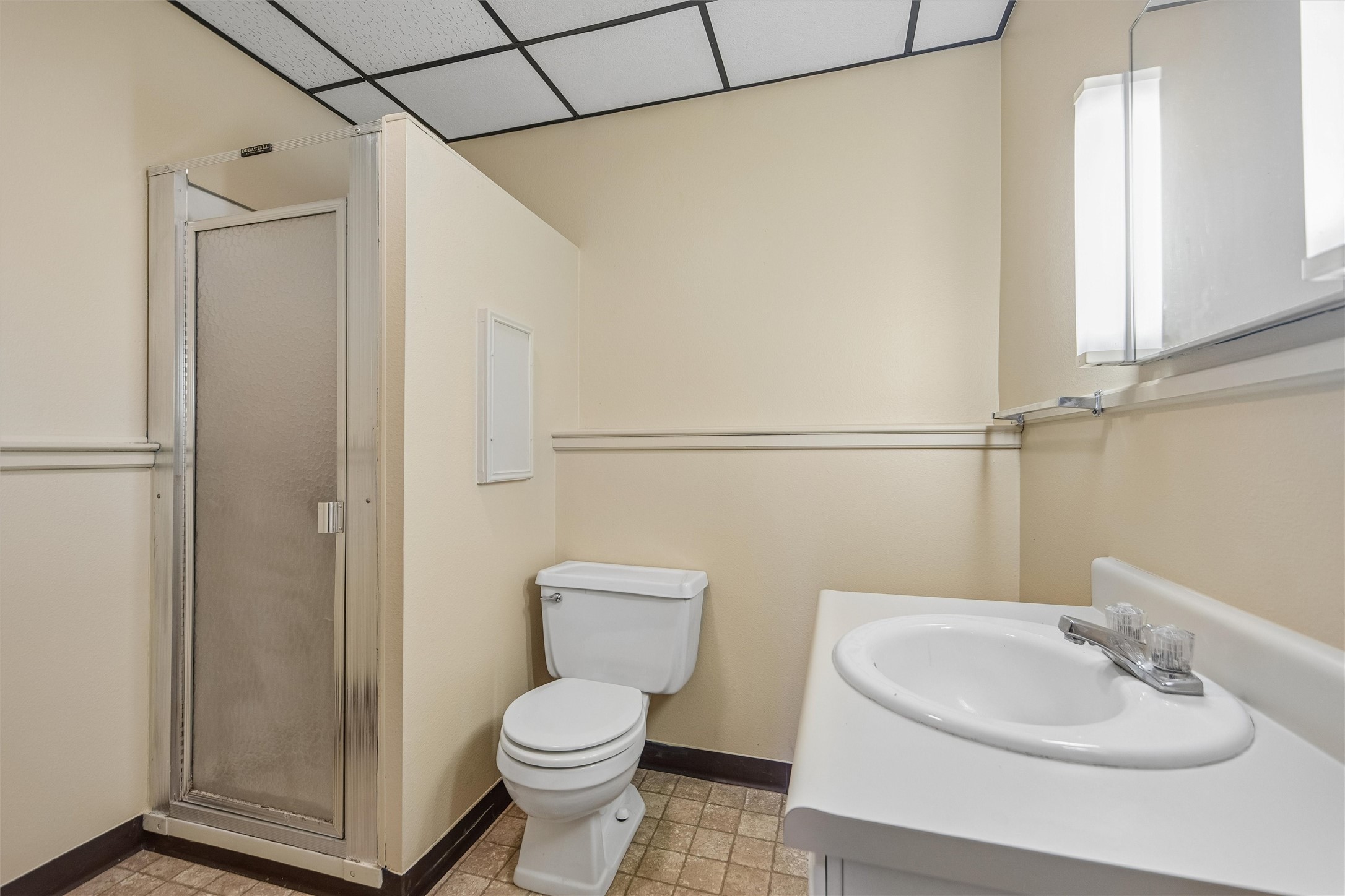 5618 Linden Circle Property Photo 16