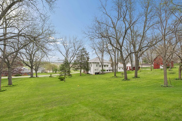 606 East Street Property Photo 14