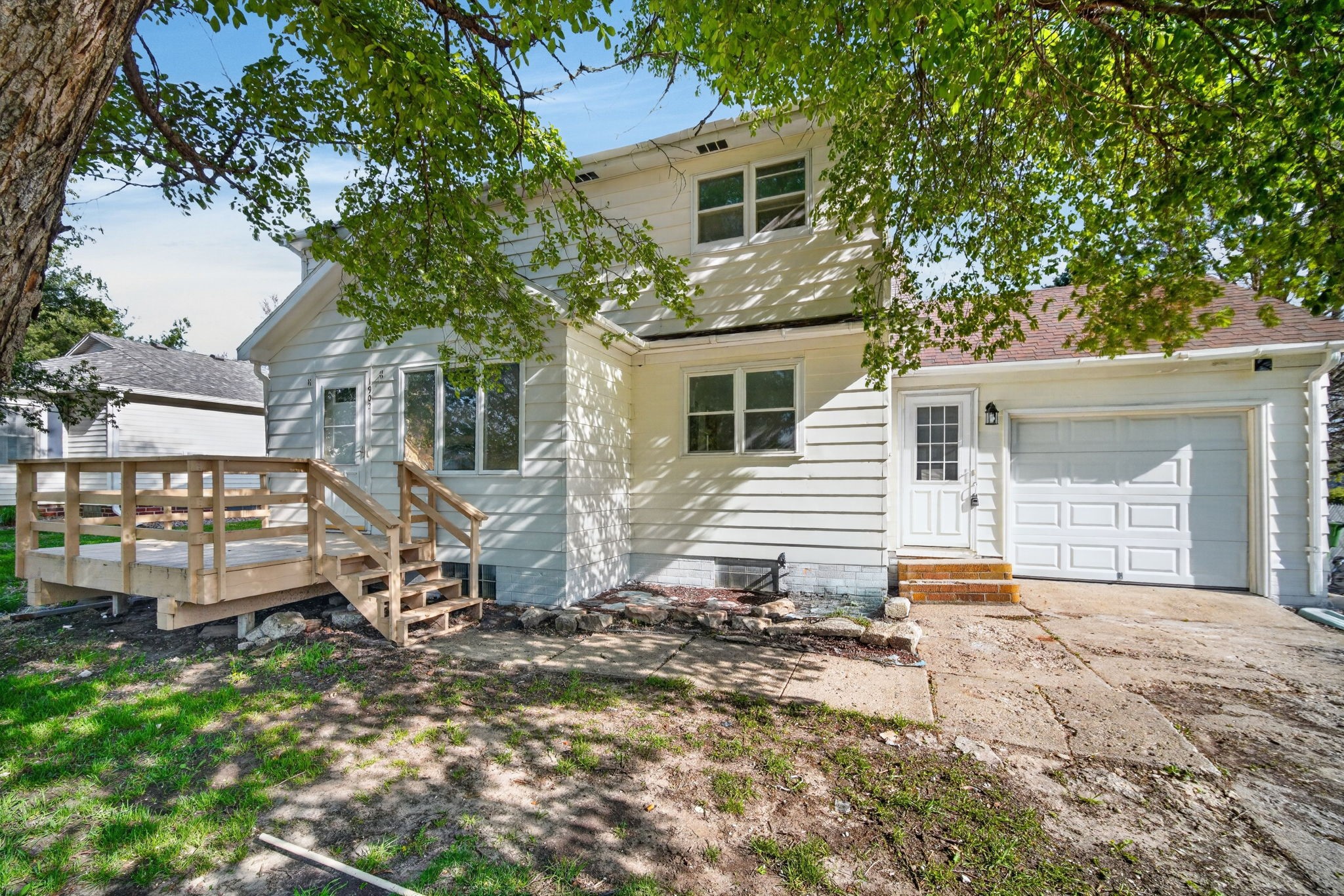 1902 State Street Property Photo 2