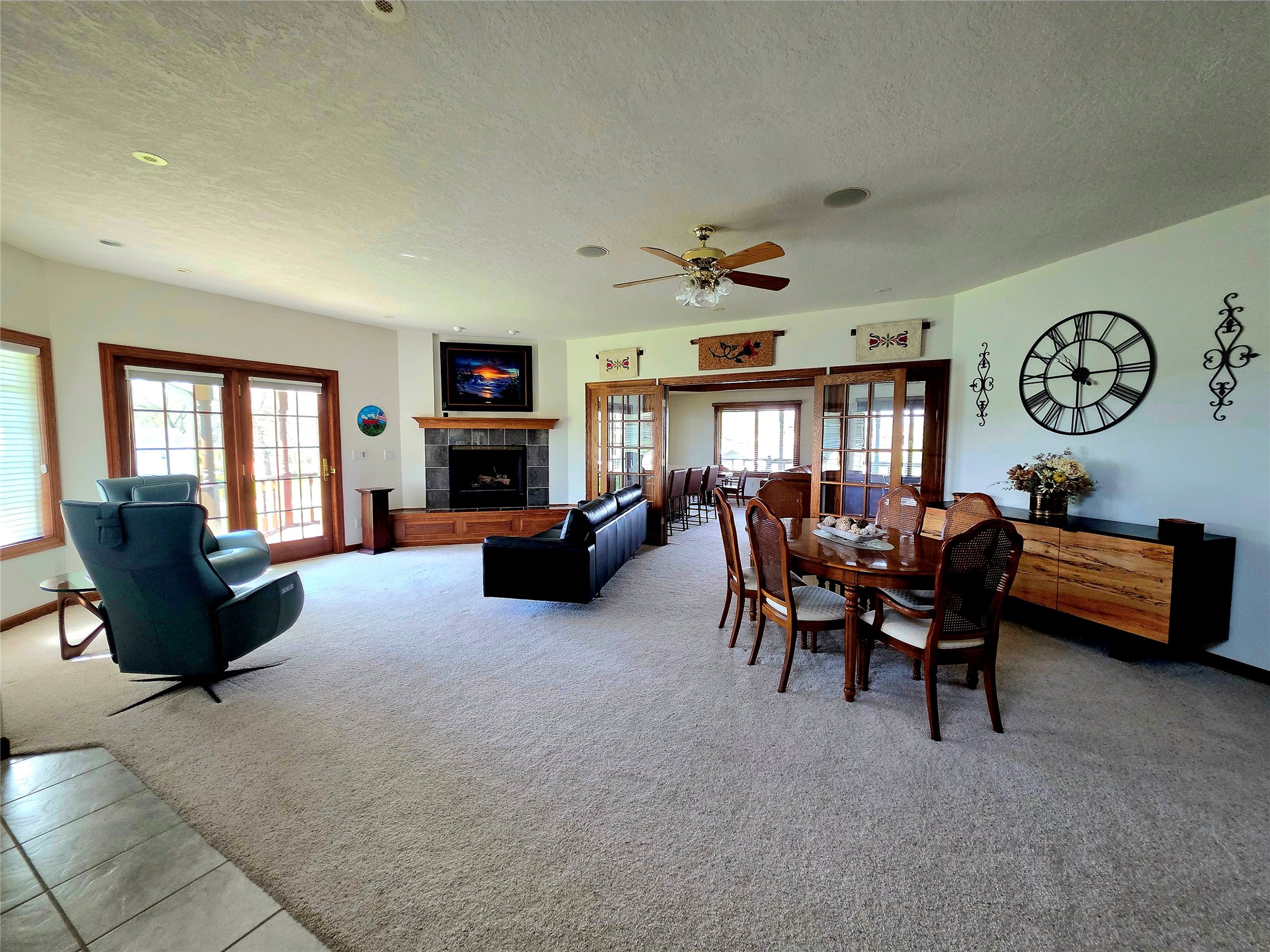 811 N Main Street Property Photo 5
