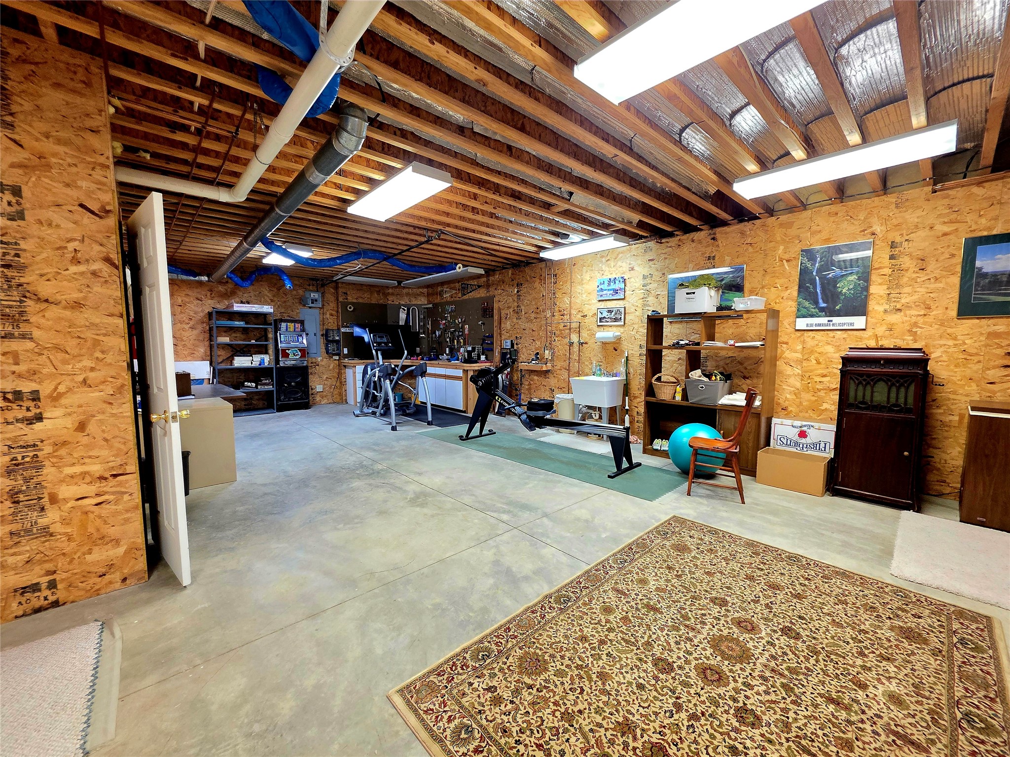 811 N Main Street Property Photo 29