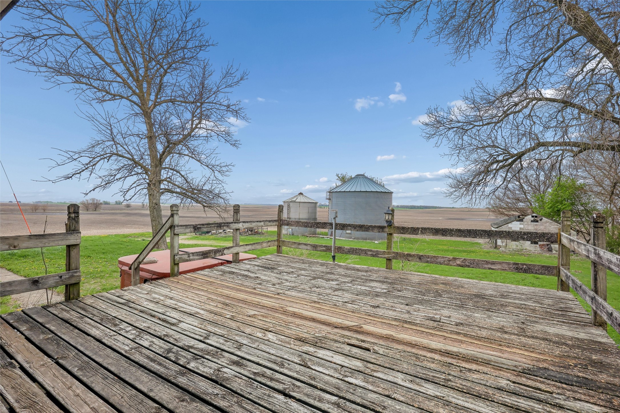 22346 245th Street Property Photo 3