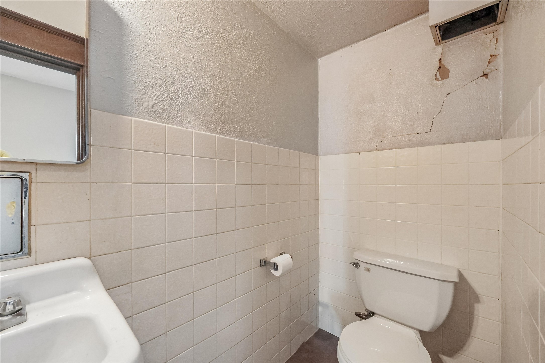 22346 245th Street Property Photo 18