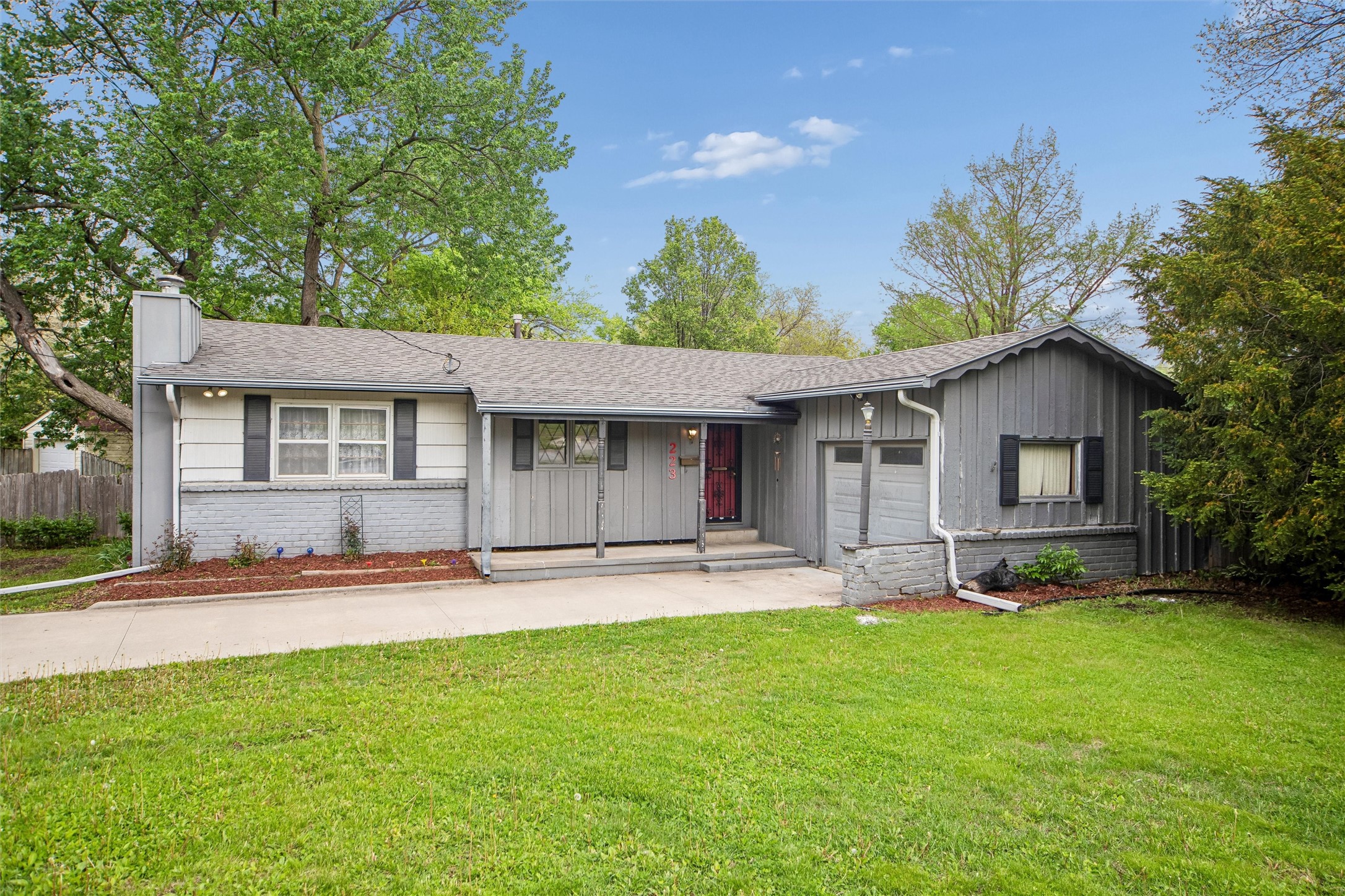 223 Miller Avenue Property Photo 1