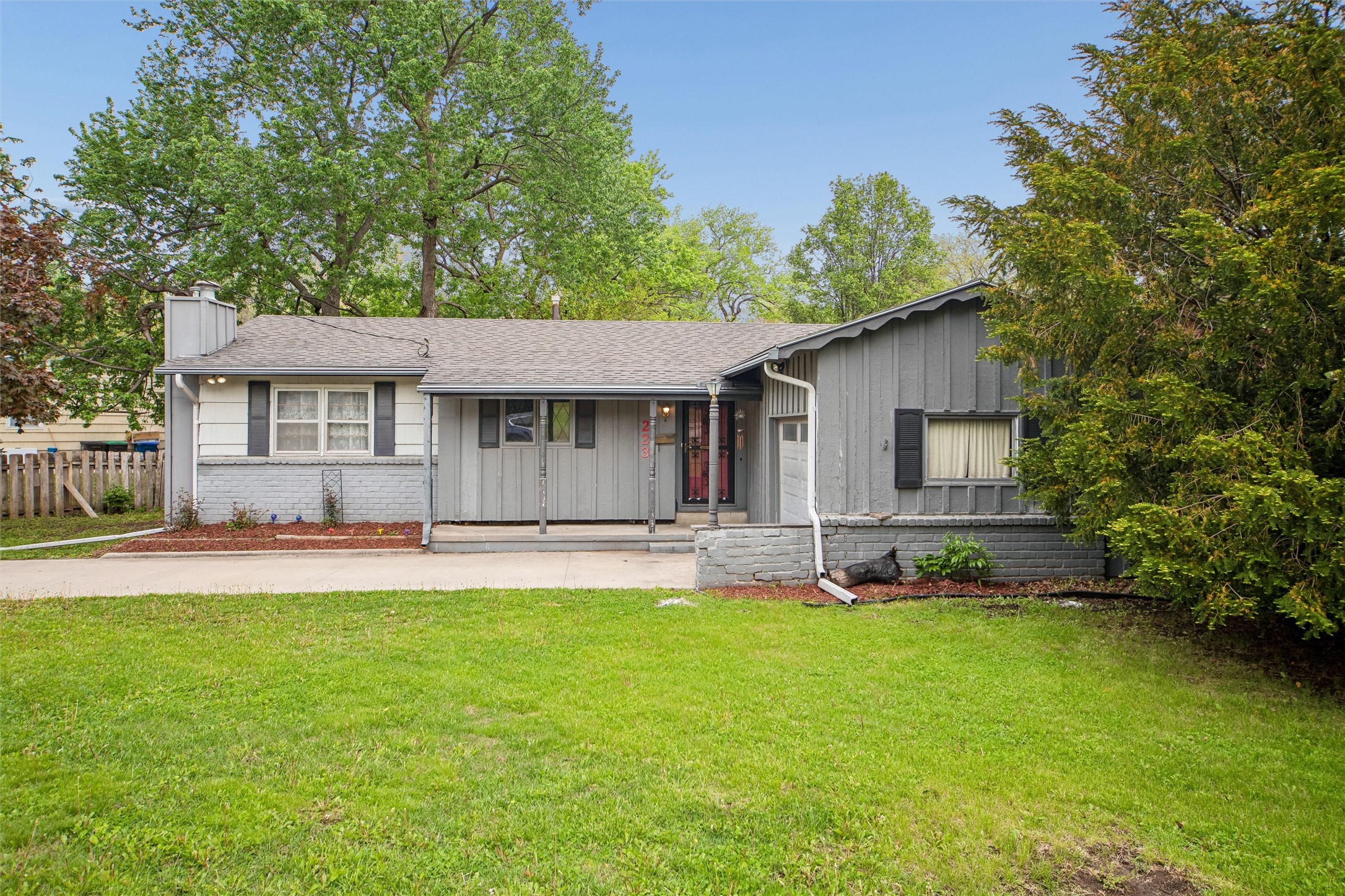 223 Miller Avenue Property Photo 2