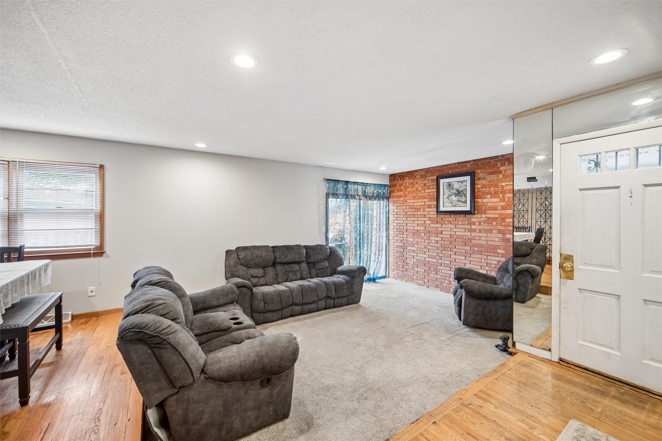 223 Miller Avenue Property Photo 3