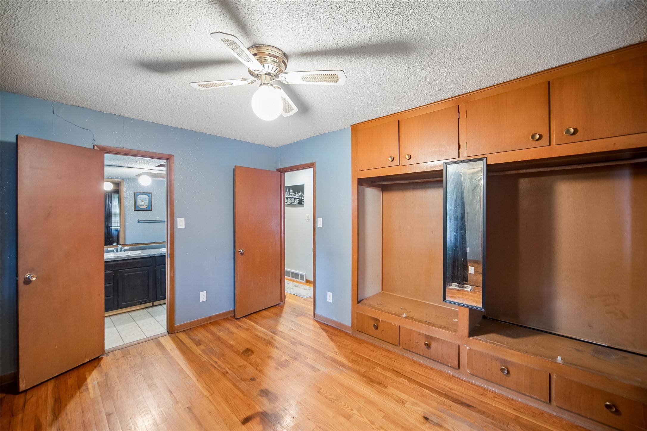 223 Miller Avenue Property Photo 9