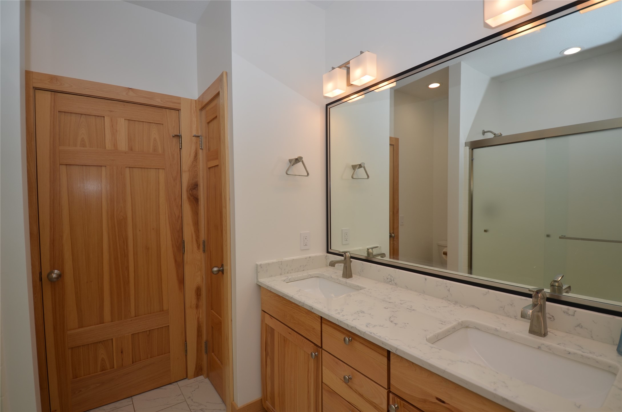 5437 Prairie Parkway Property Photo 14