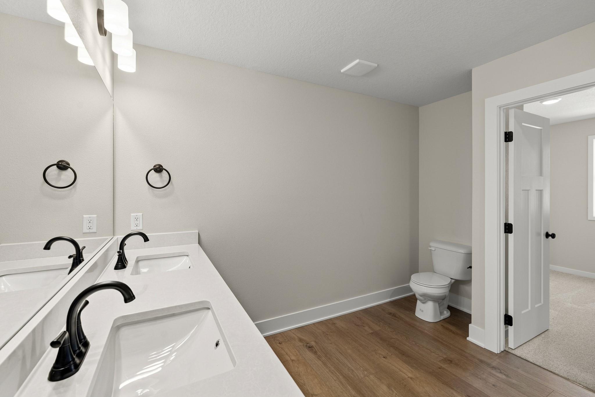 4221 Ne 5th Street Property Photo 29