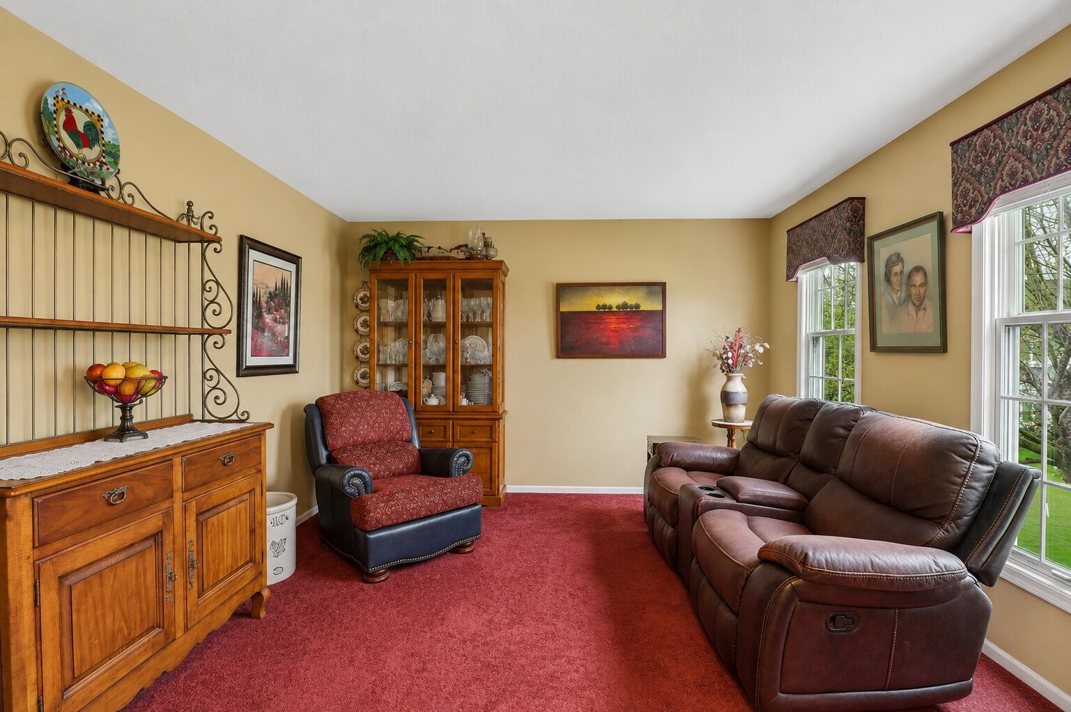 1001 Sunset Circle Property Photo 6