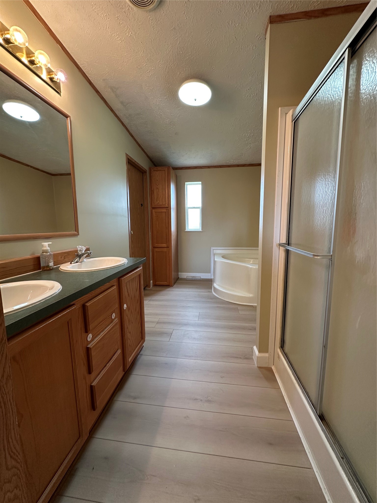 3011 Settlers Trail Property Photo 13