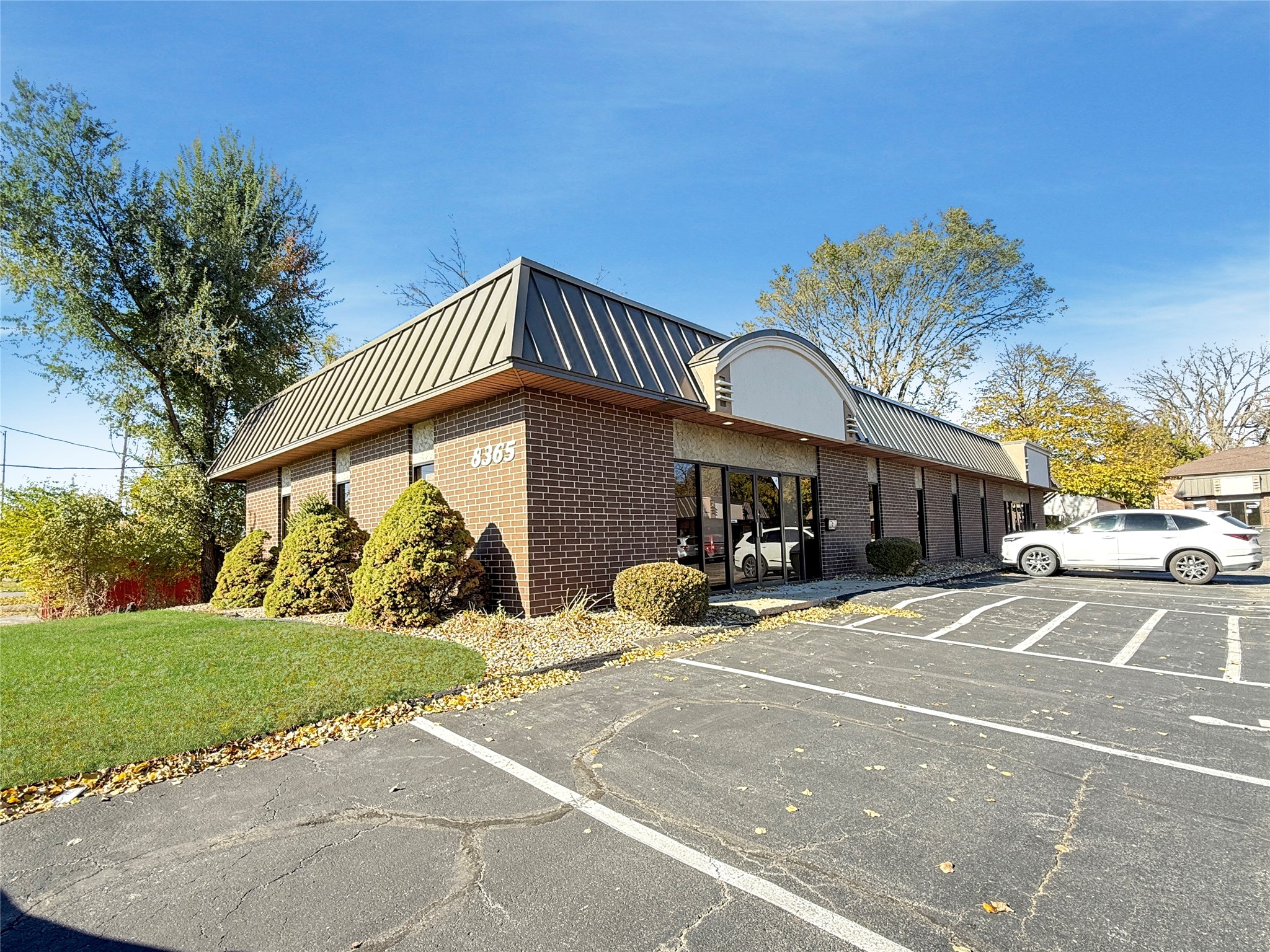 8365 University Boulevard A Property Photo 1