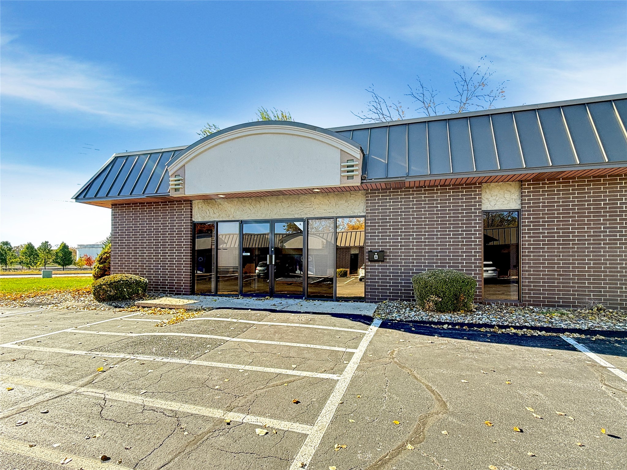 8365 University Boulevard A Property Photo 2